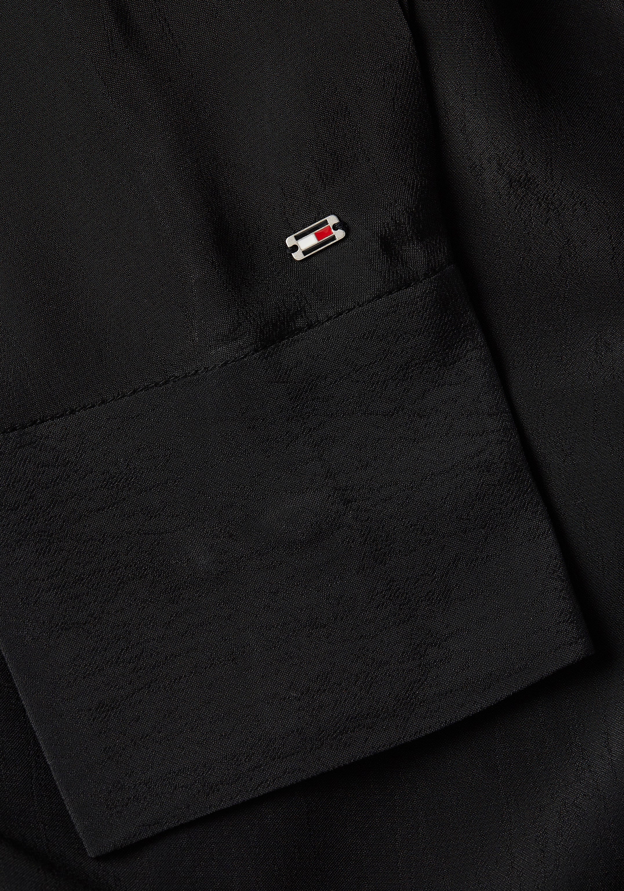 ♕ Tommy bestellen DRESS«, Blusenkleid VISCOSE KNEE CREPE versandkostenfrei Hilfiger »FLUID Logopatch mit