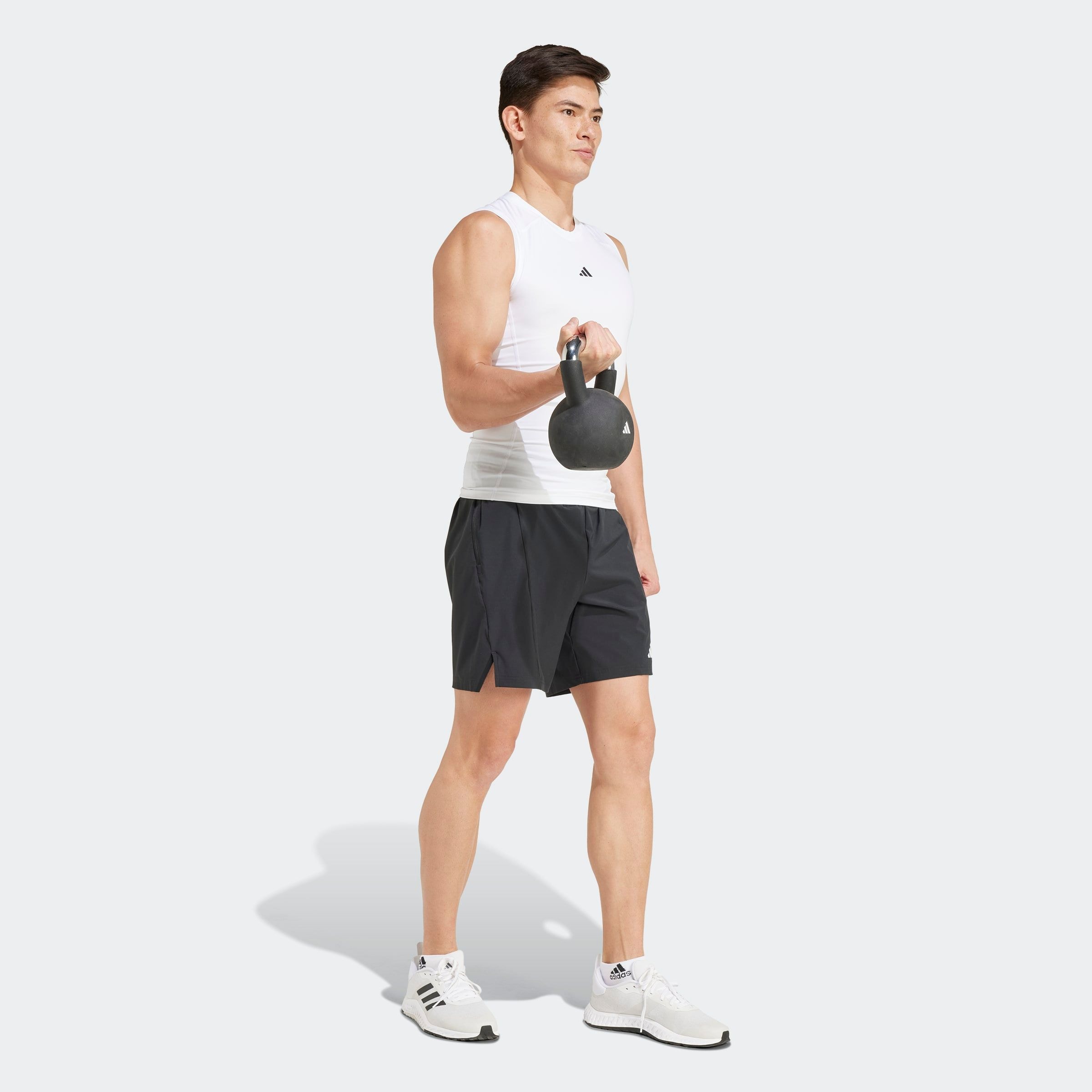 adidas Performance Tanktop »TECHFIT COMPRESSION TRAINING SLEEVELESS« mit Rundhalsausschnitt, ohne Verschluss, normale Länge