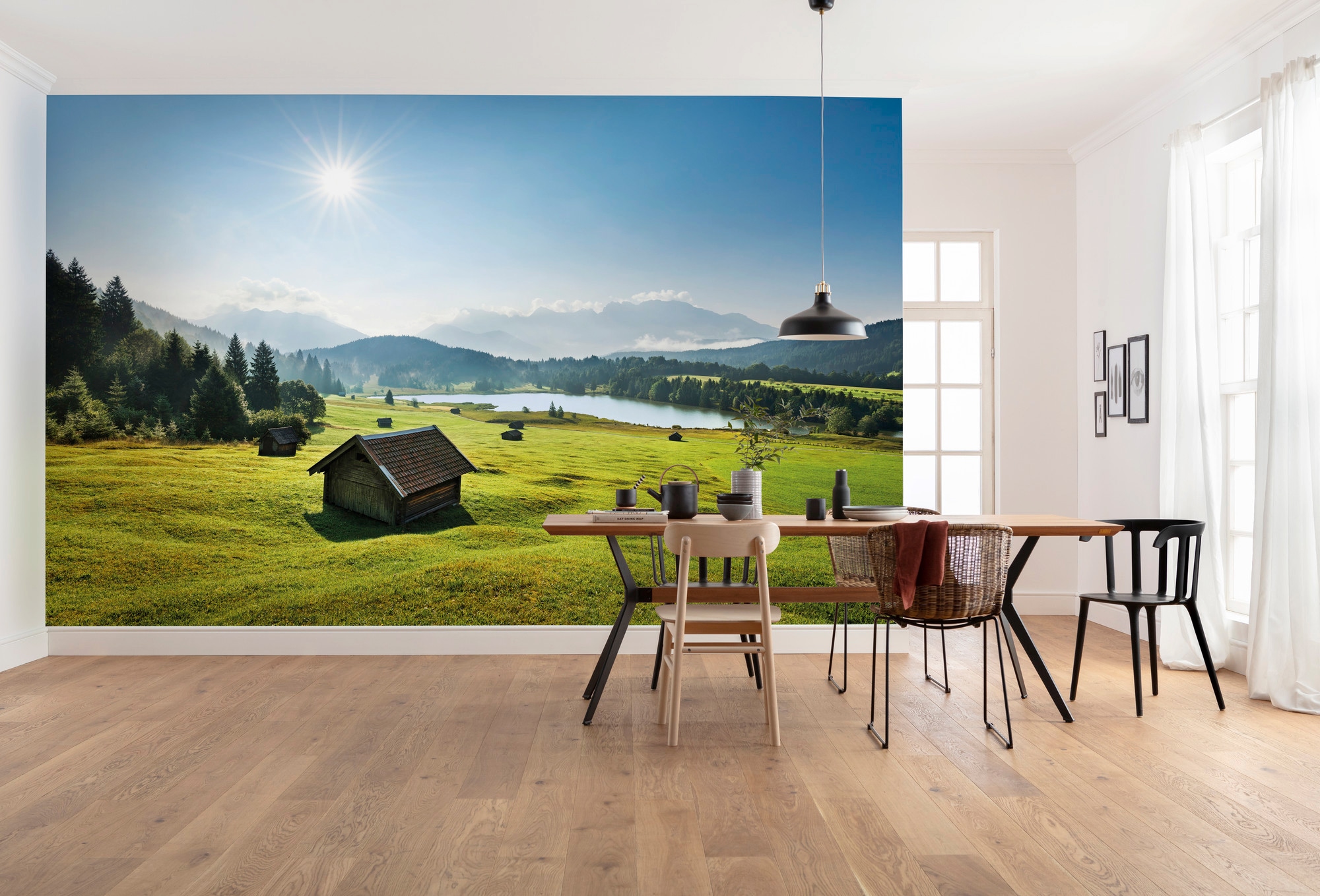 Komar Vliestapete »Digitaldruck Vlies - Bergwiese vor Karwendel - Grösse 450 x 280 cm«, bedruckt, Wohnzimmer, Schlafzimmer