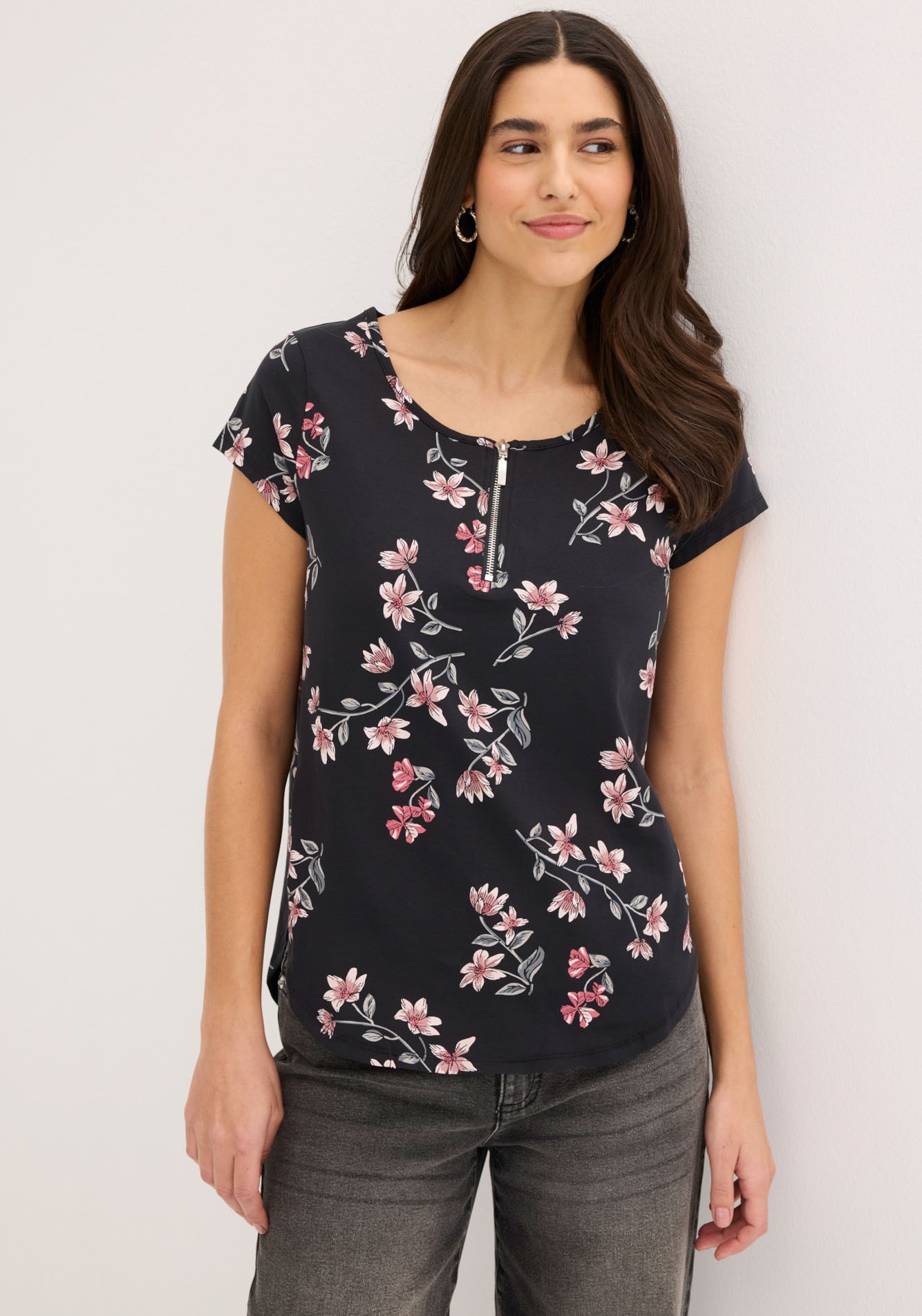 Image of bonprix Blusenshirt Dezente Oversize Passform, mit kurzem Reissverschluss