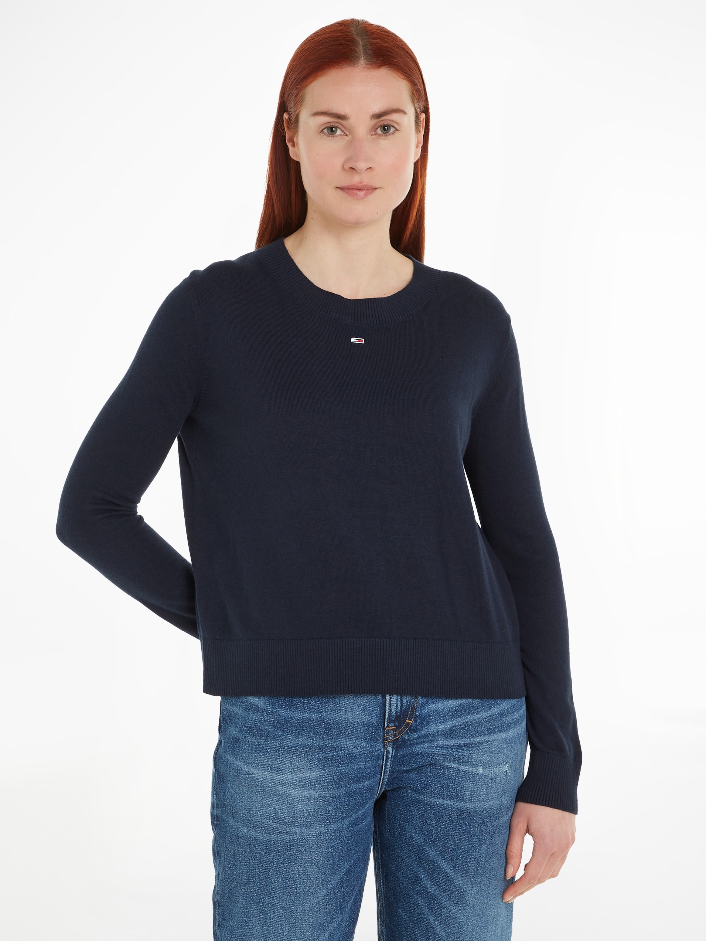 Tommy Jeans Strickpullover »TJW ESSENTIAL CREW NECK SWEATER«, mit Logostickerei