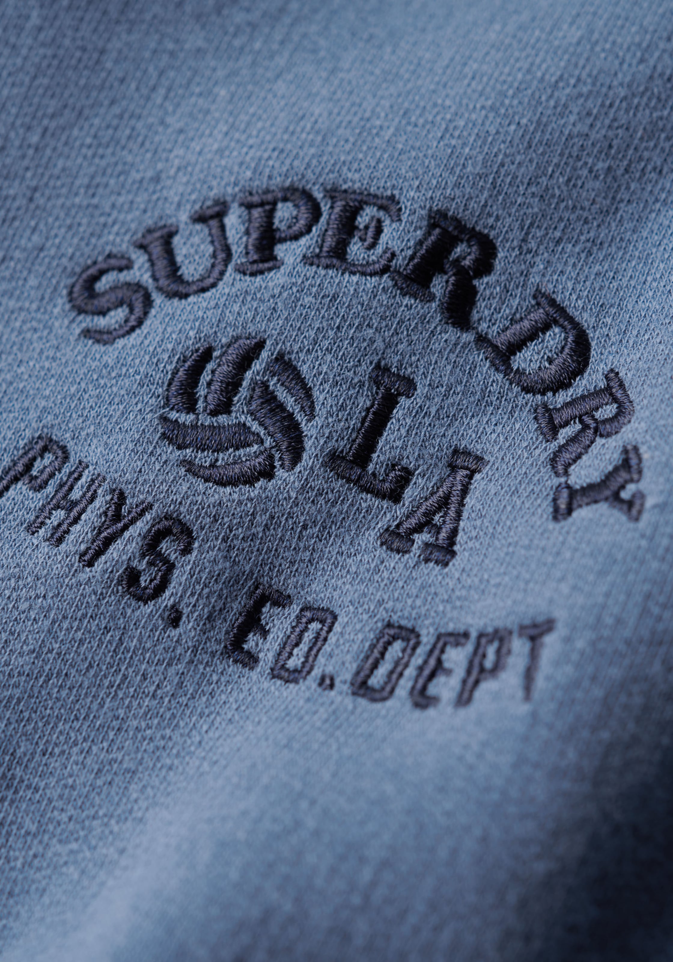 Superdry Sweatshirt »ESSENTIAL SWEATSHIRT«