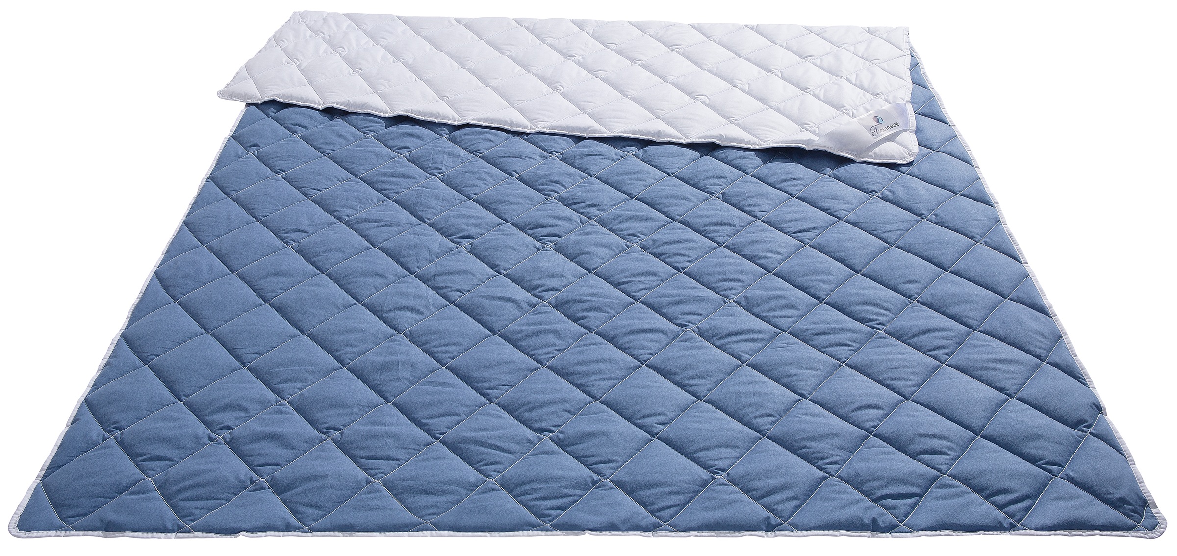 Image of Traumecht Microfaserbettdecke »Saskia«, leicht, Füllung Polyesterfaser, Bezug Polyester, (1 St.), mit kühlendem und wärmendem Effekt bei Ackermann Versand Schweiz