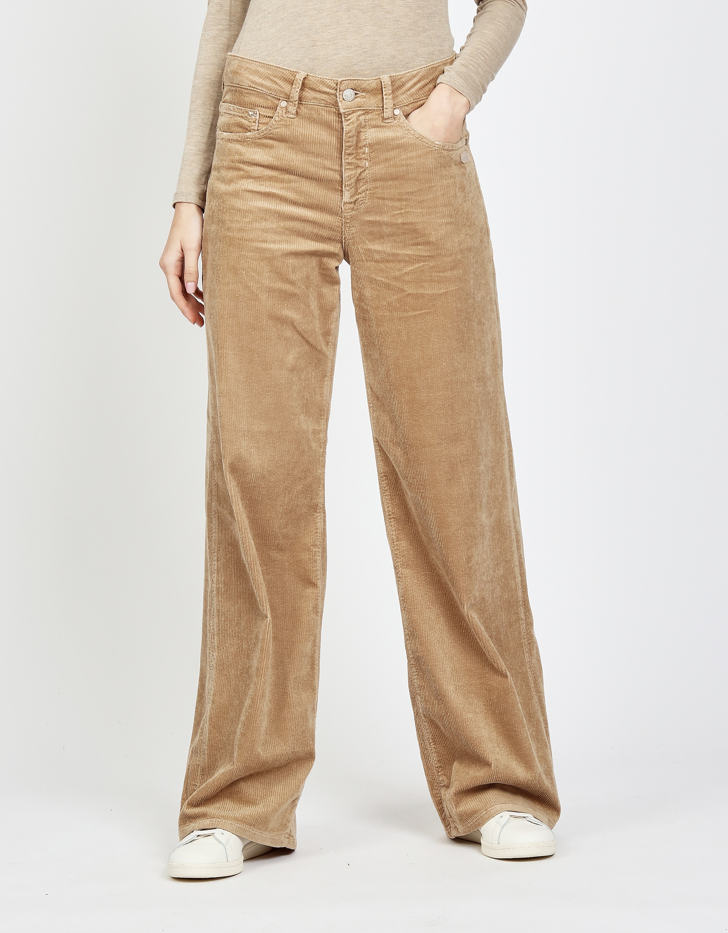 Image of GANG Cordhose "94CARLOTTA LONG" im Wide Fit mit geradem Beinverlauf