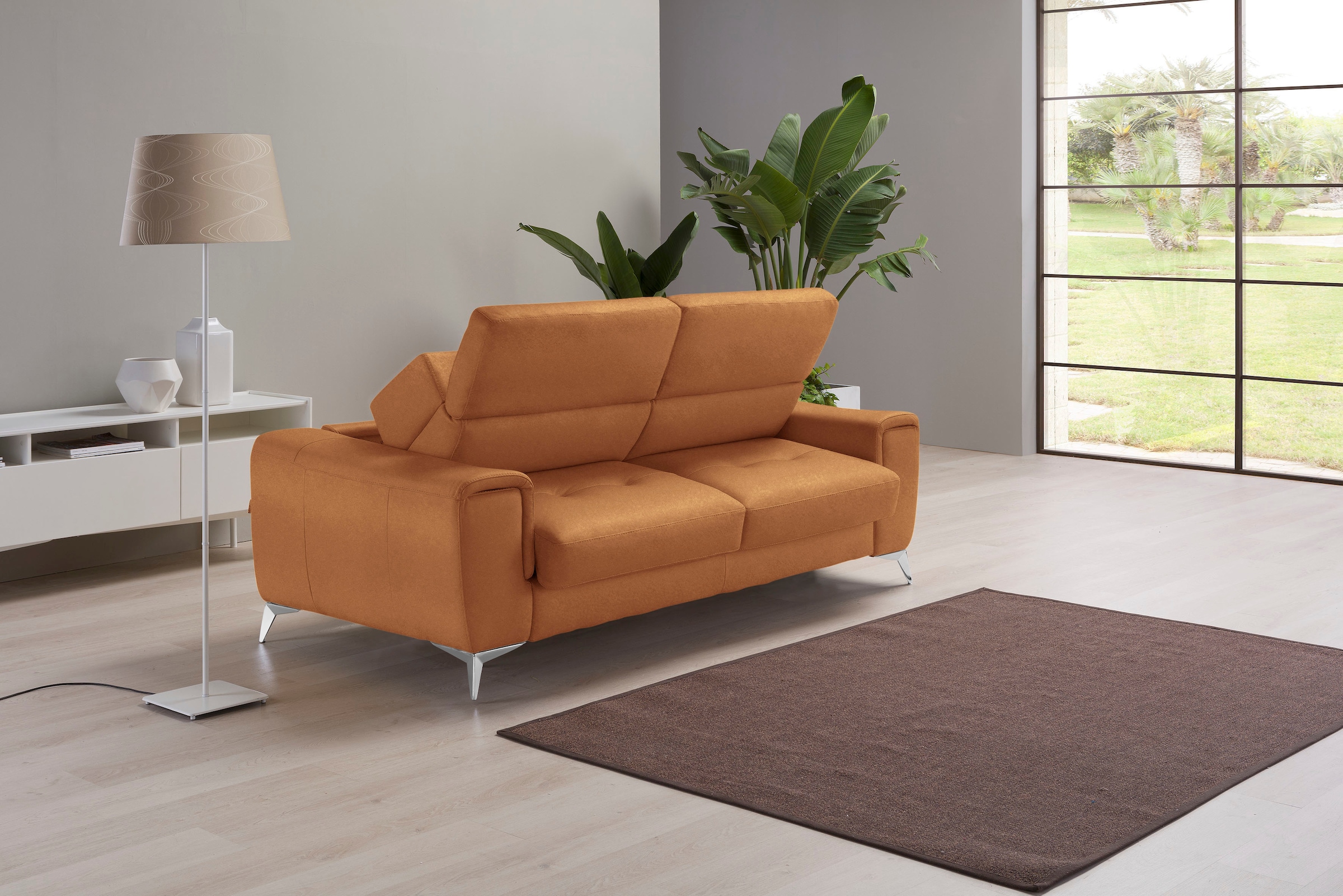Egoitaliano Schlafsofa »Francine Designsofa, Loungesofa mit Dauerschlaffunktion, Breite 233 cm«, mit Bettfunktion, Luxus-Microfaser Lederoptik, cognac, Fussfarbe chrom