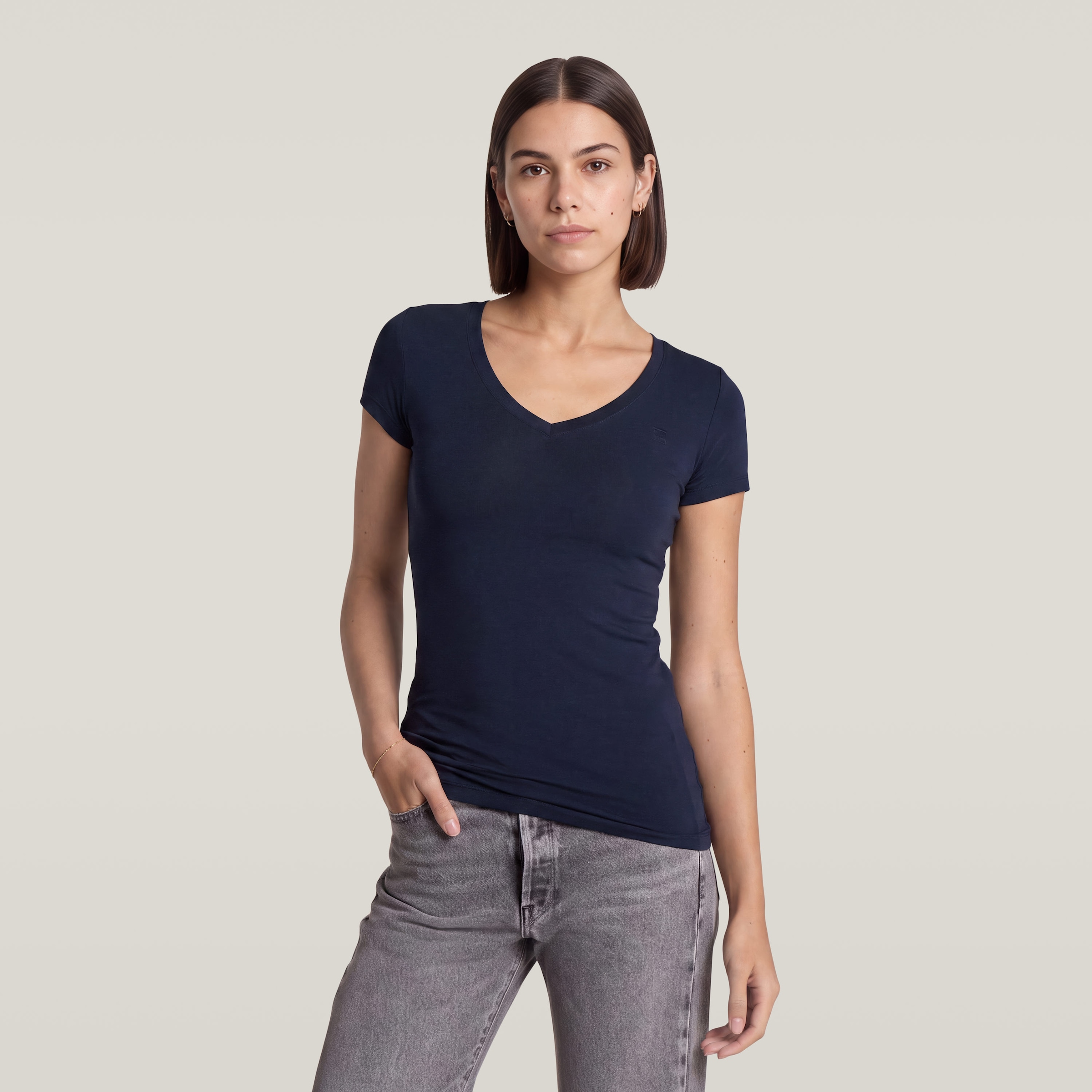 Image of G-STAR T-Shirt "Base v t wmn cap sl" aus Stretch-Baumwolle, V-Ausschnitt