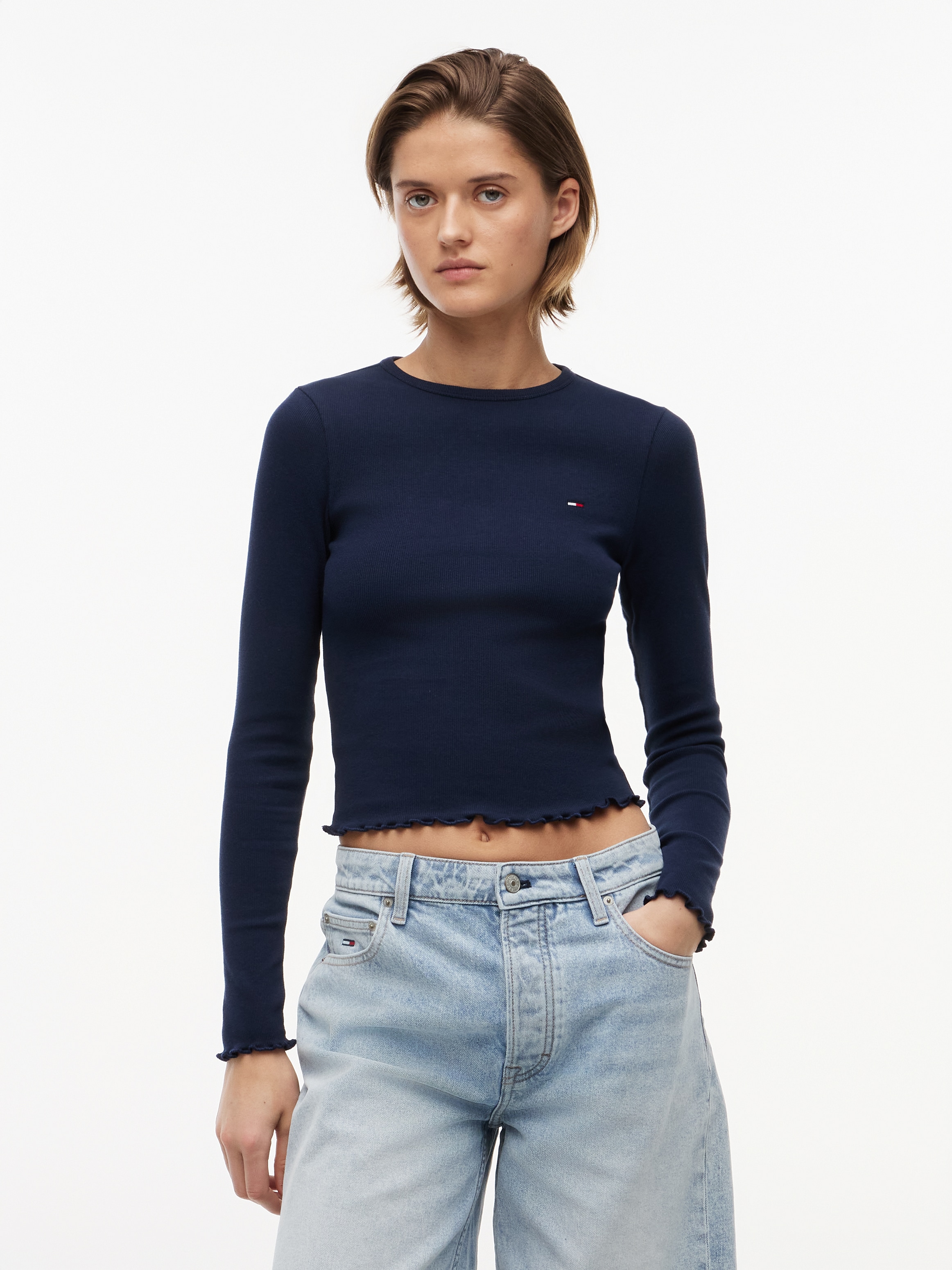 Tommy Jeans Langarmshirt »TJW SLIM SH LETTUCE EDGE RIB LS« mit gerippter Struktur, gewellter Saum