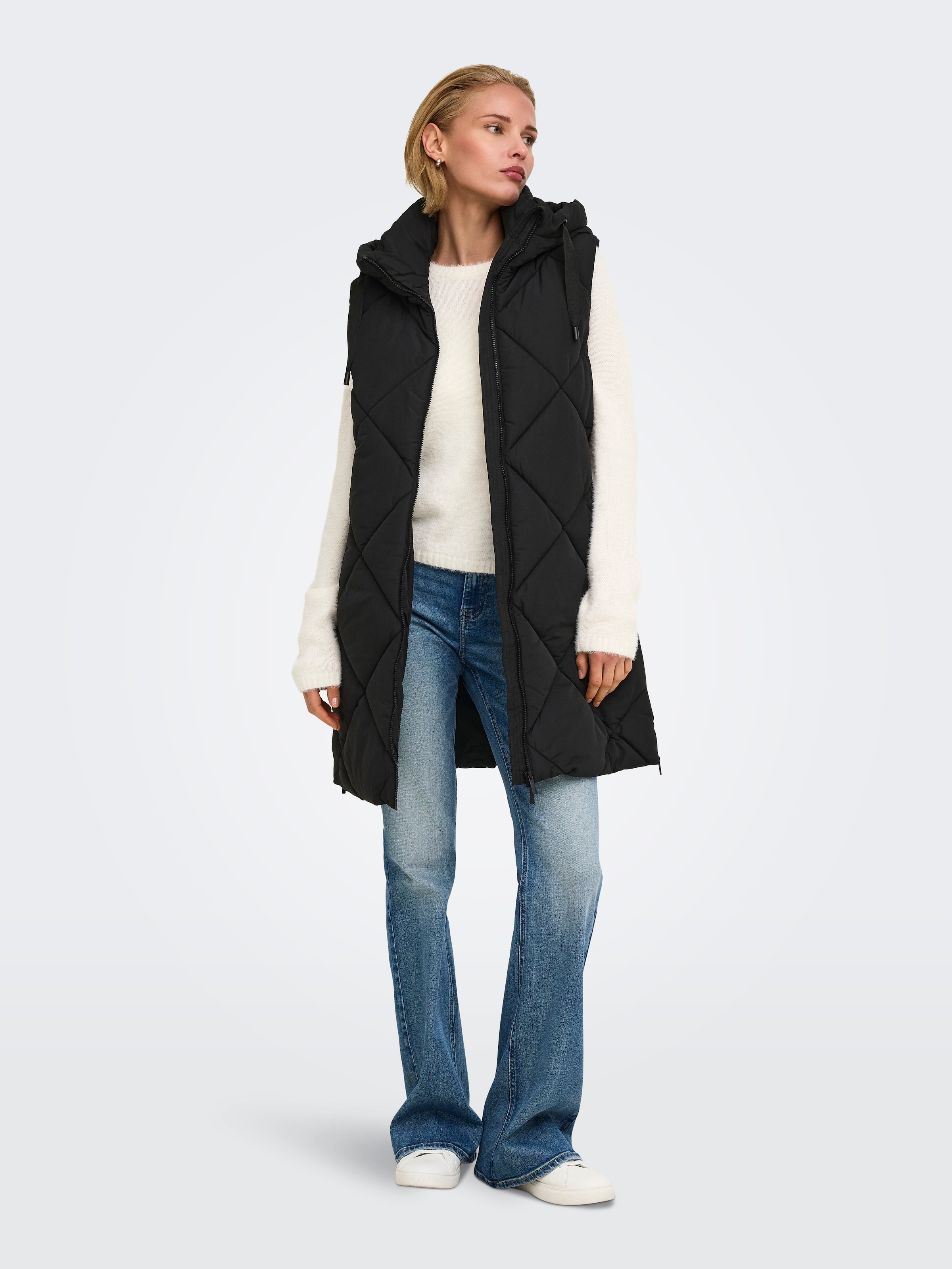 ONLY Gilet matelassé »ONLMAGGI HOOD WAISTCOAT CC OTW« fibre synthétique