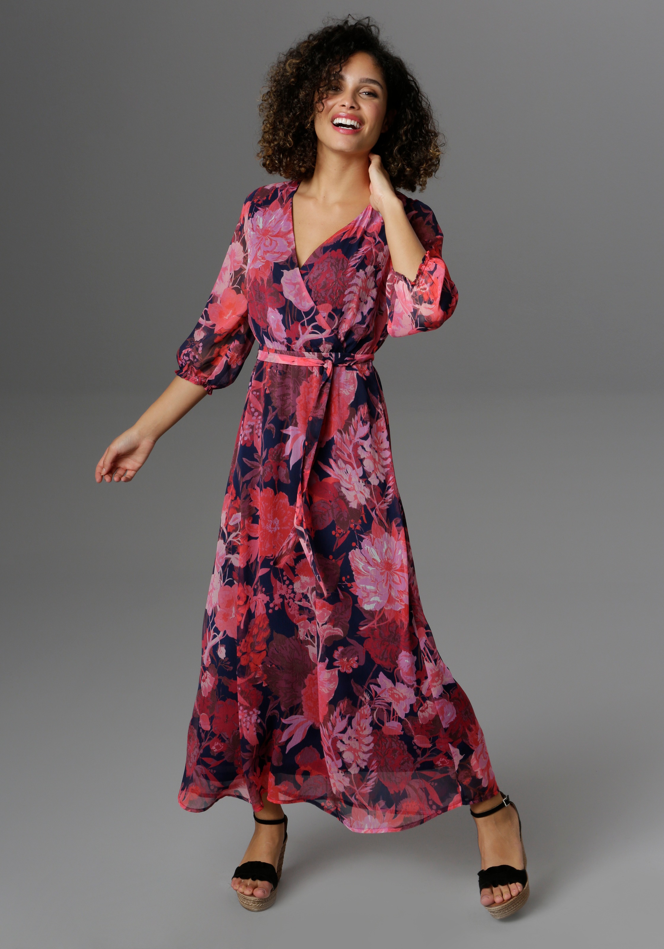 Image of Aniston SELECTED Maxikleid, mit Ausschnitt in Wickel-Optik bei Ackermann Versand Schweiz