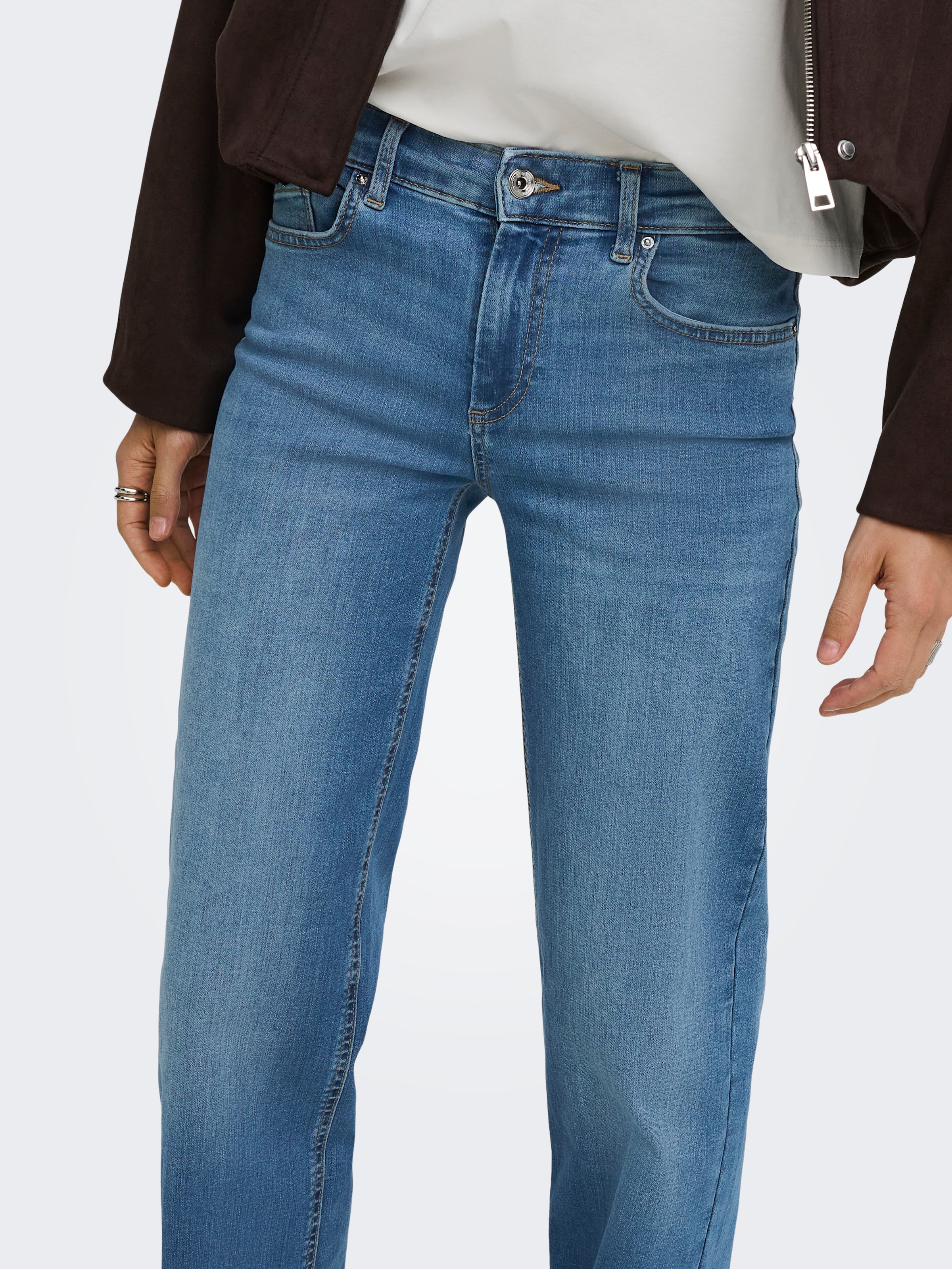 ONLY Jeans droit »ONLWINNIE  MID STRAIGHT DNM« Baumwollmischung, straight fit, mid waist