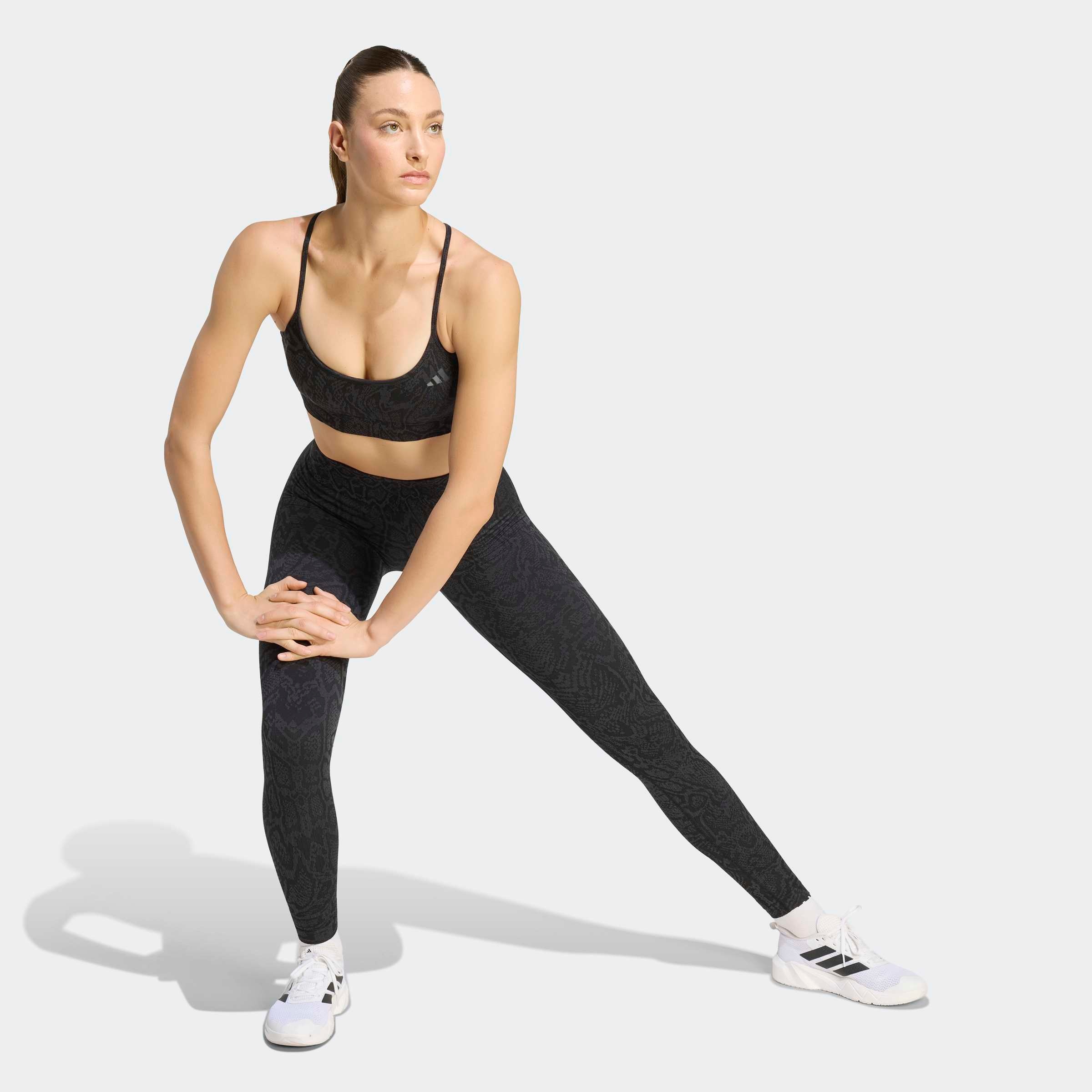 adidas Performance Trainingstights »WORKOUT ESSENTIALS LEGGINGS, KOMPLETTE LÄNGE, KNIT SNAKE«  mit nahtloser Konstruktion, aus Stretch-Material, Full-Length-Schnitt