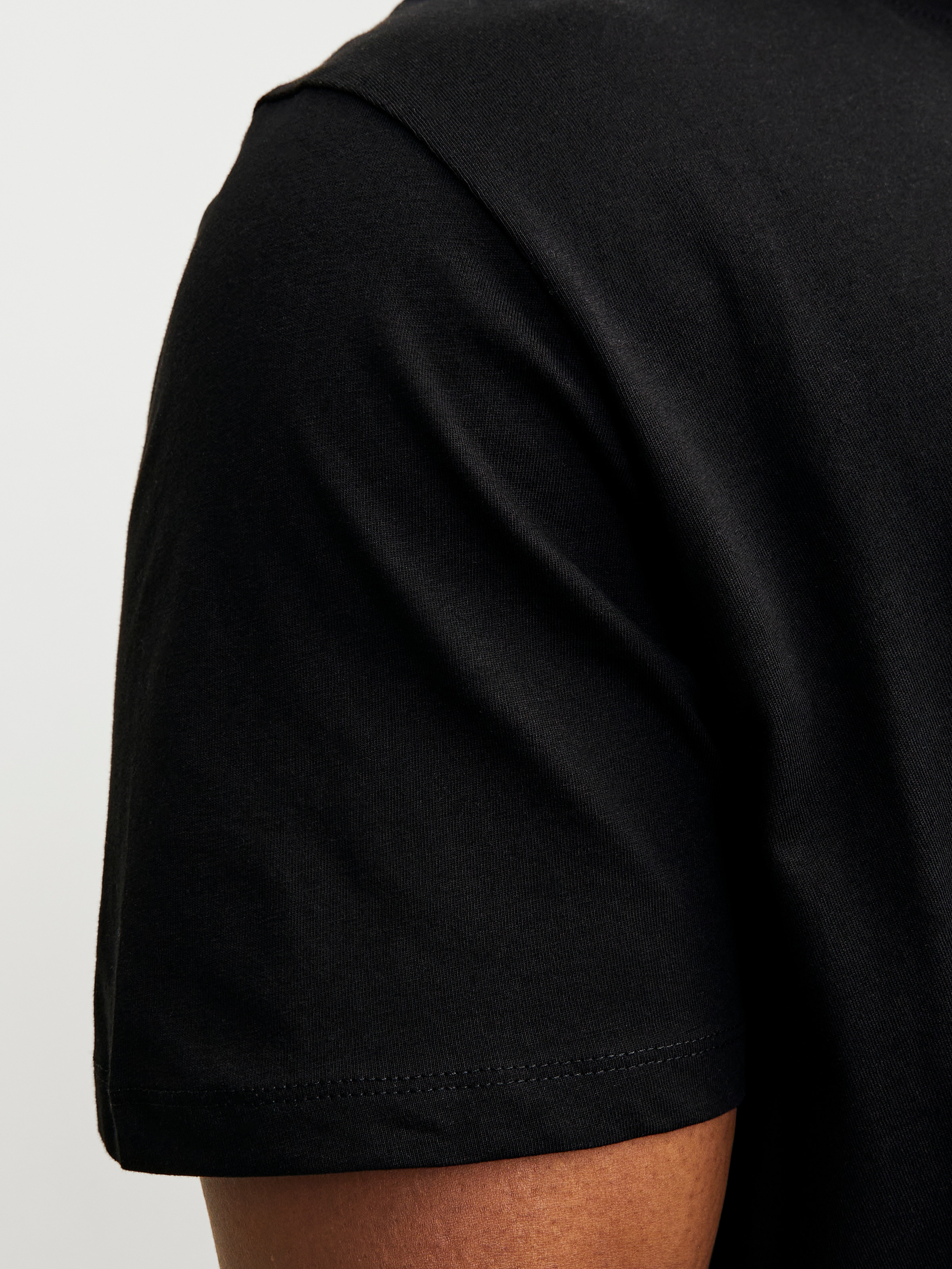 Jack & Jones PlusSize T-Shirt »JJEBRADLEY TEE SS NOOS PLS«, mit Rundhalsausschnitt