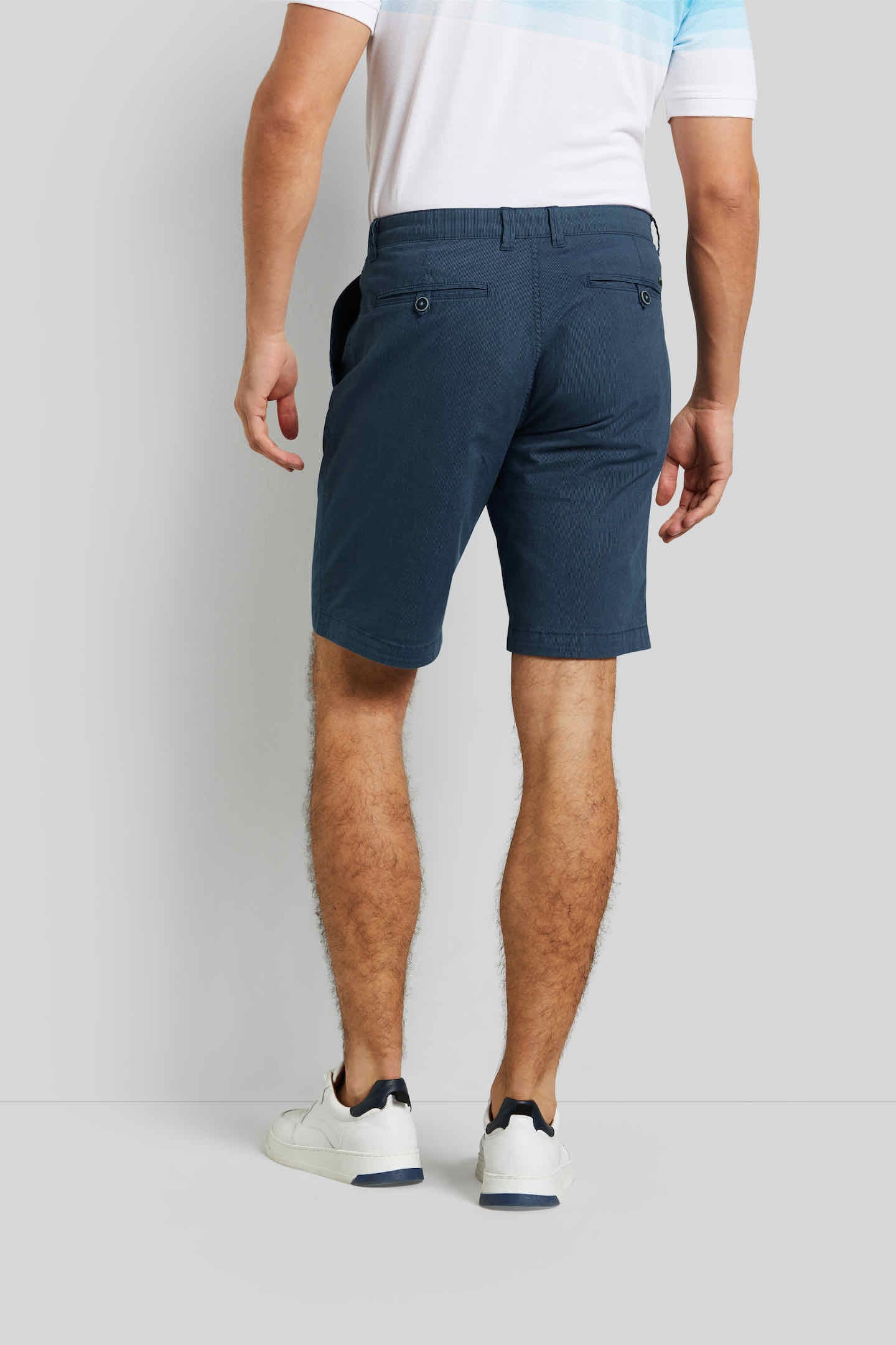 bugatti Bermudas, in Chino-Optik