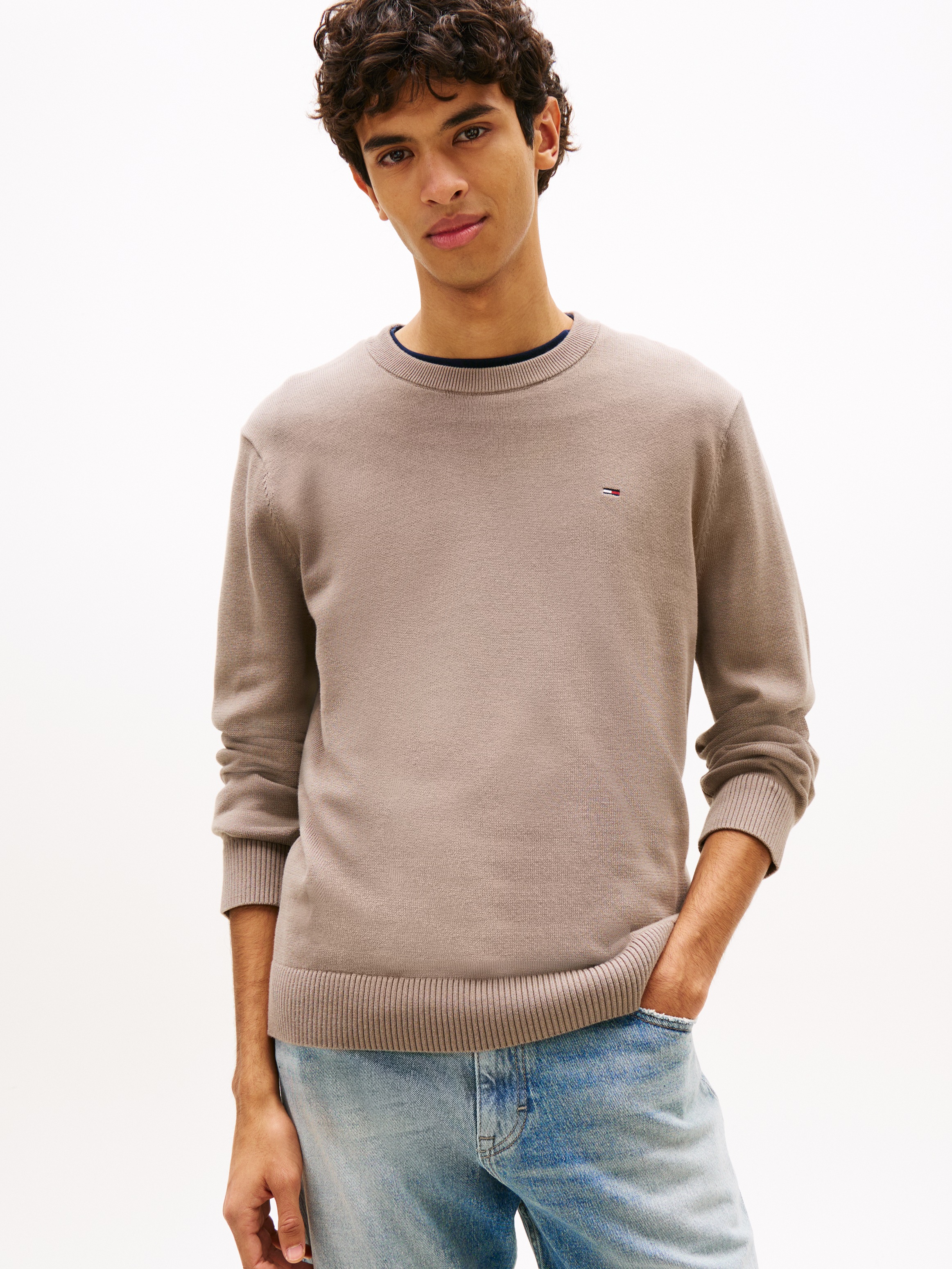 Image of Tommy Jeans Strickpullover "TJM SLIM FIT LIGHT SWEATER" Slim fit mit Rundhalsausschnitt