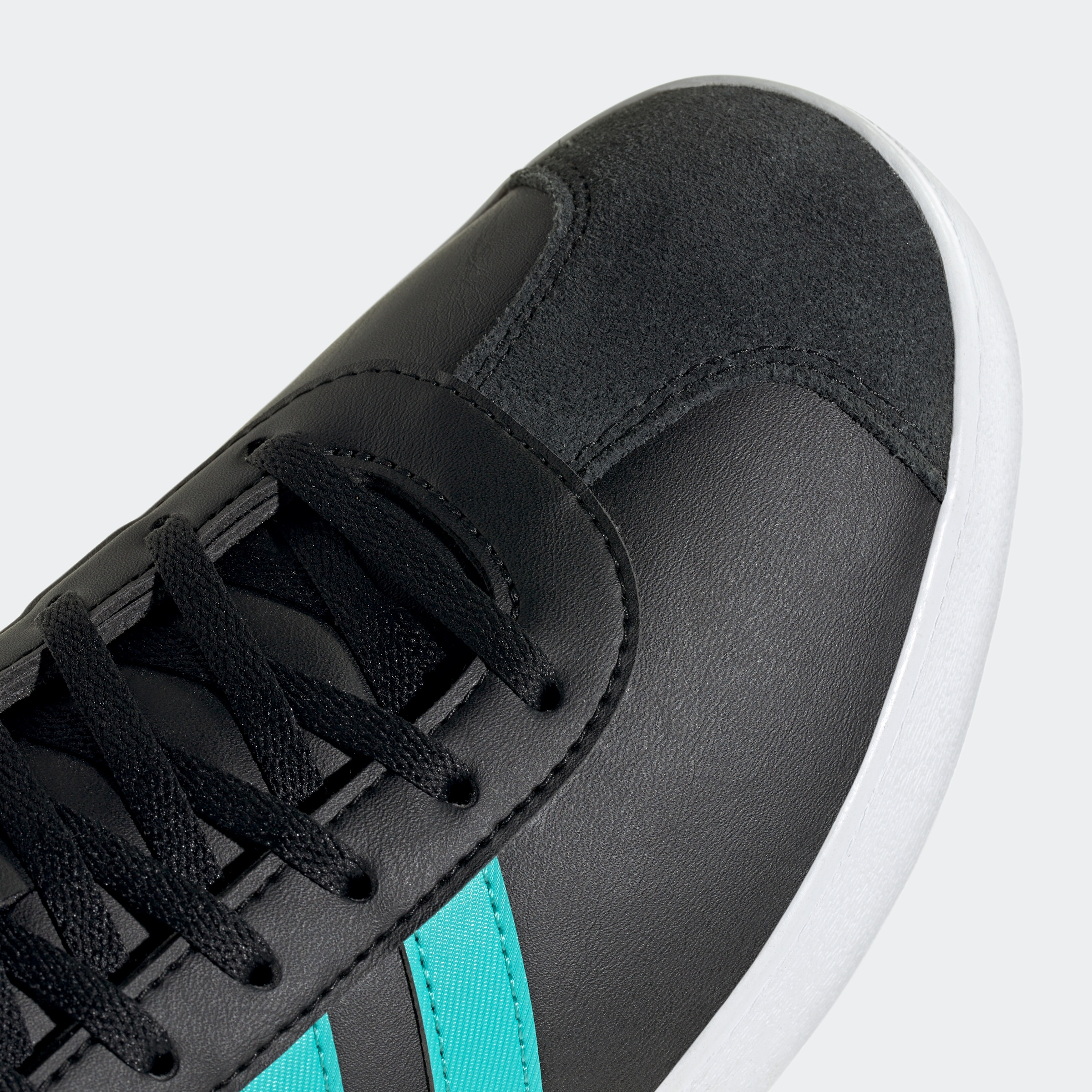 adidas Performance Sneaker »MERCEDES - AMG PETRONAS FORMULA ONE TEAM VL COURT SCHUH«, Mercedes AMG Motorsport