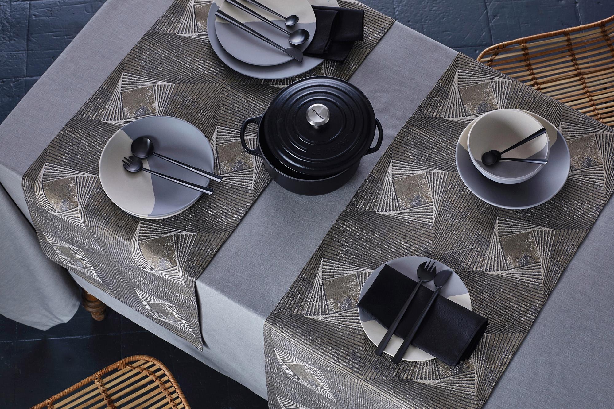 APELT Chemin de table »1307 Loft Style, Jacquard« Fleckschutz