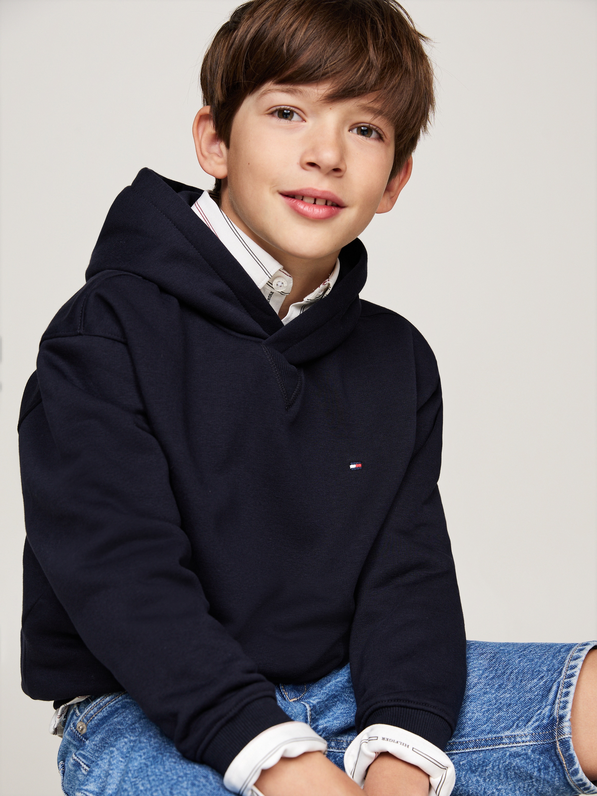 Tommy Hilfiger Kapuzensweatshirt »U TIMELESS FLEECE HOODIE«, Kinder bis 16 Jahre mit Logostickerei