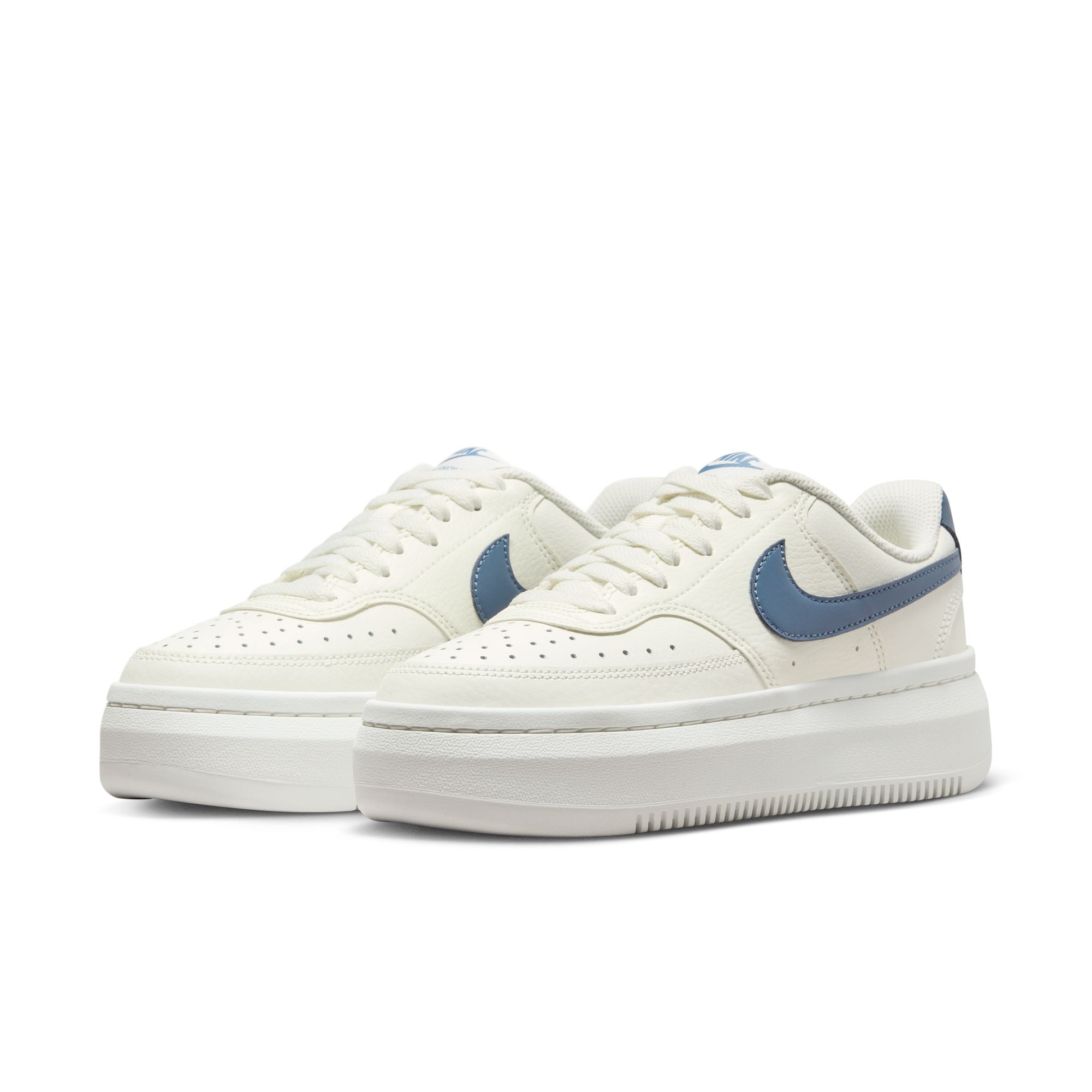 Sneaker »COURT VISION ALTA«, Design auf den Spuren des Air Force 1