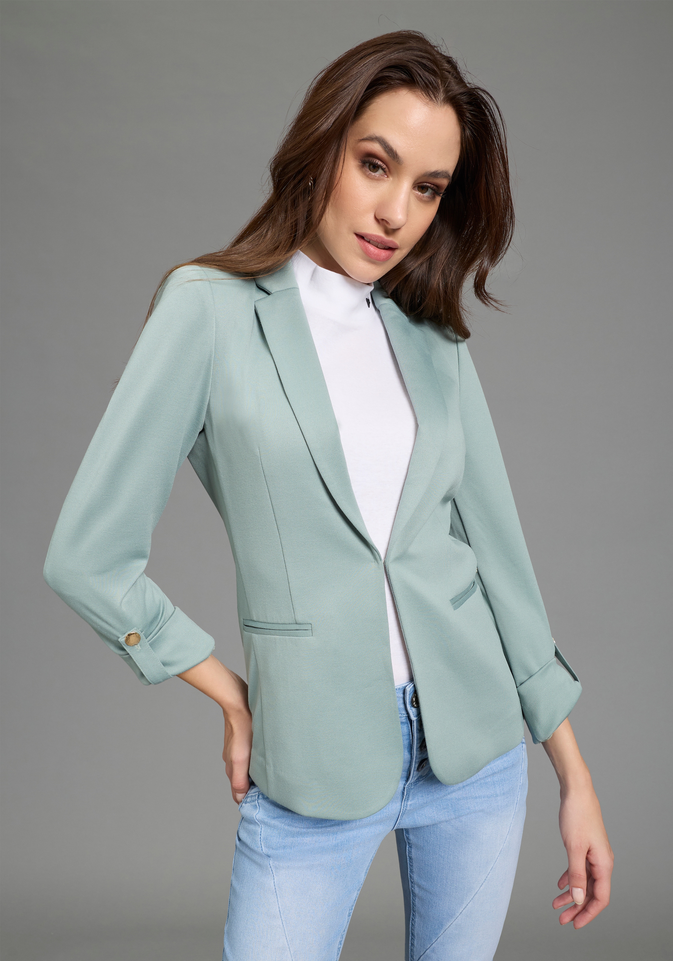 Image of Bruno Banani Sweatblazer hüftlange Blazerform, figurbetonte Passform, mit Reverskragen