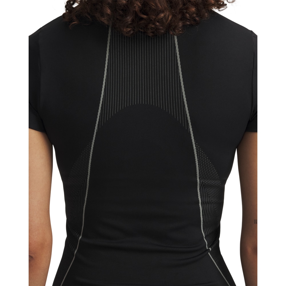 Under Armour® T-shirt d'entraînement »UA VANISH SEAMLESS SS« 1 pièces elastische Passform, nahtloses Design, atmungsaktiv