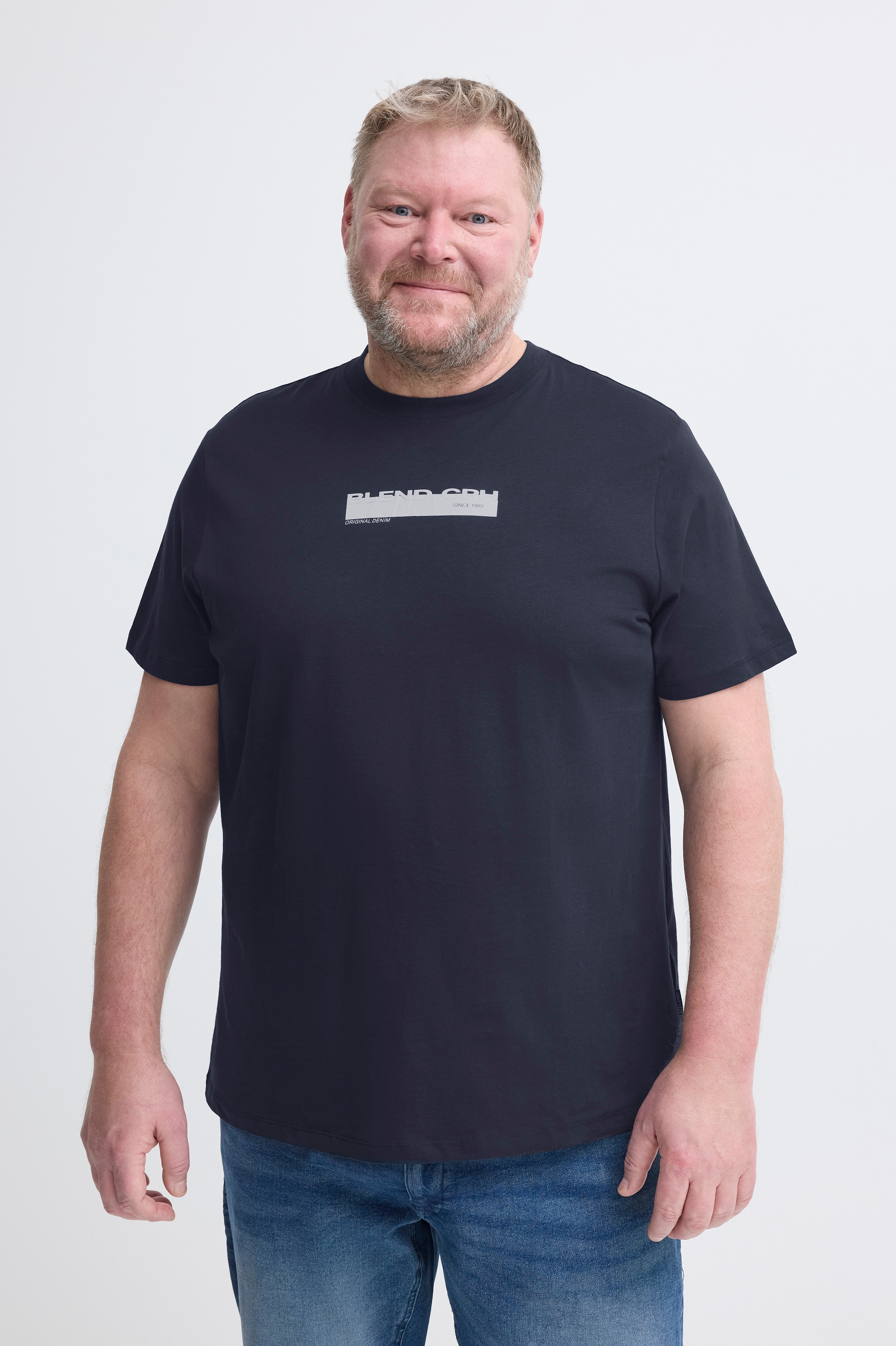 Image of Blend T-Shirt "BHKEMUEL BB LOGO S/S TEE" in grossen Grössen