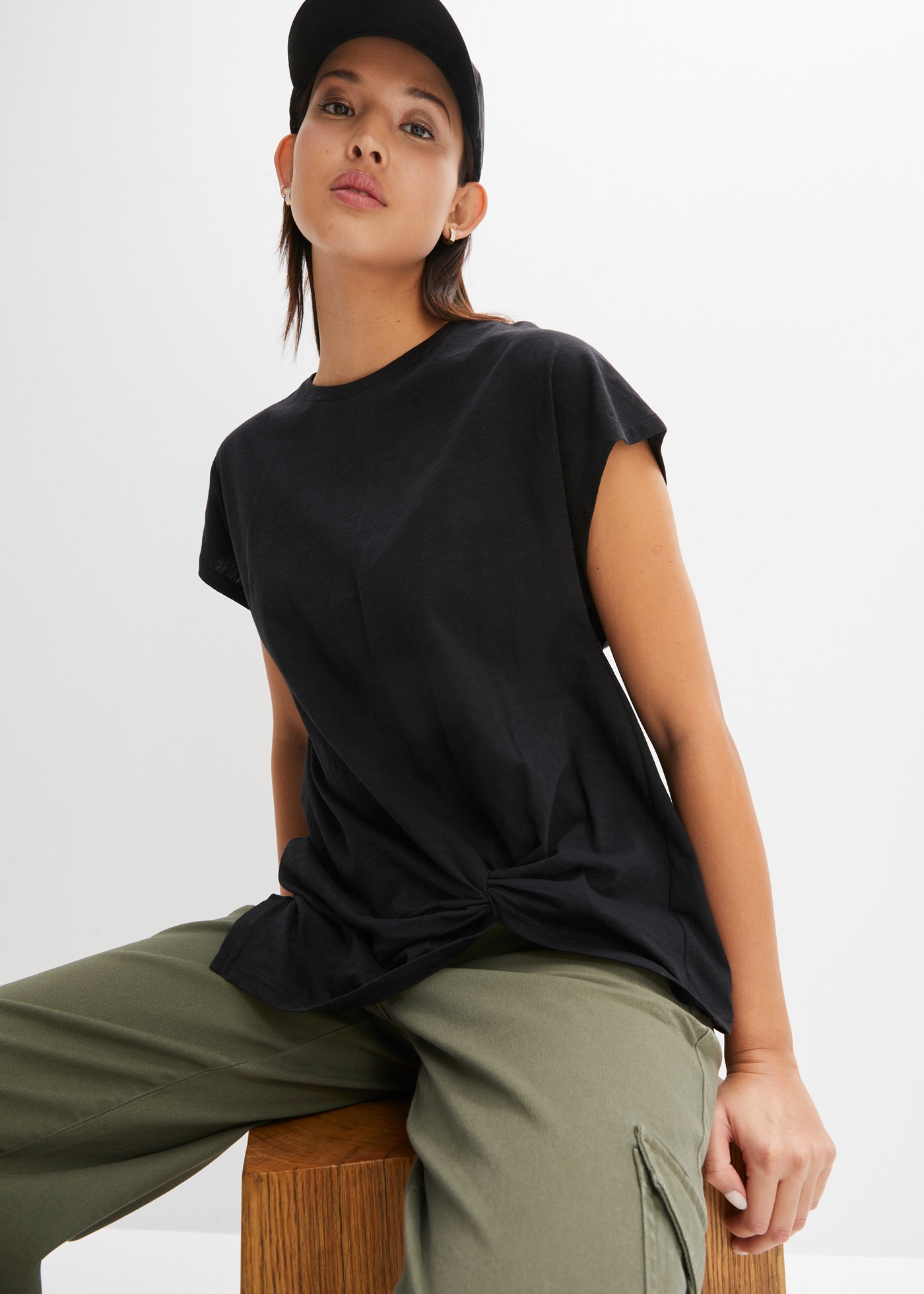 Image of bonprix T-Shirt lässig geschnittene Passform, ärmellos, mit Knotendetail