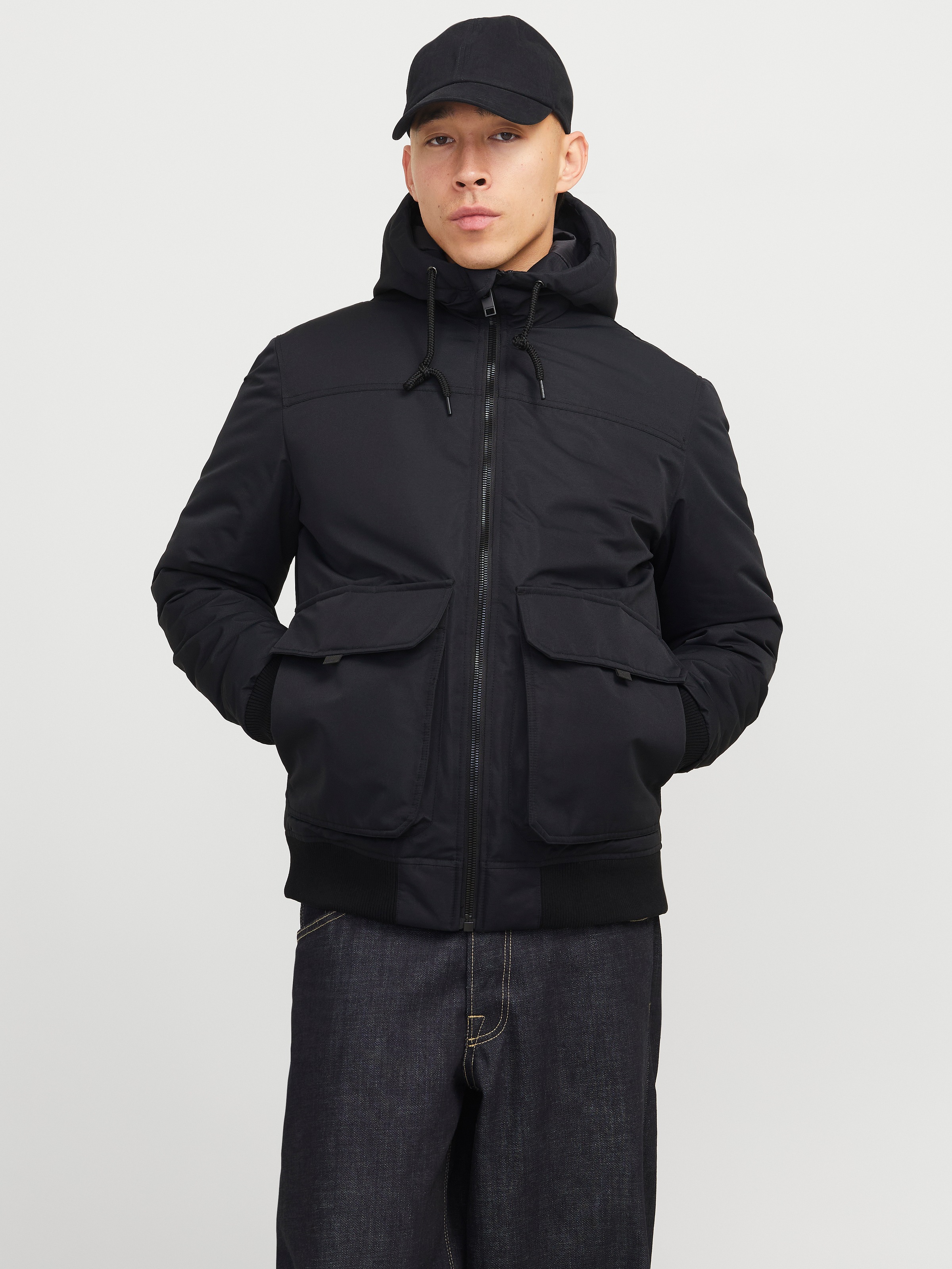 Image of Jack & Jones Bomberjacke "JJCONSTRUCT BOMBER mit glänzender Oberfläche" mit Kapuze