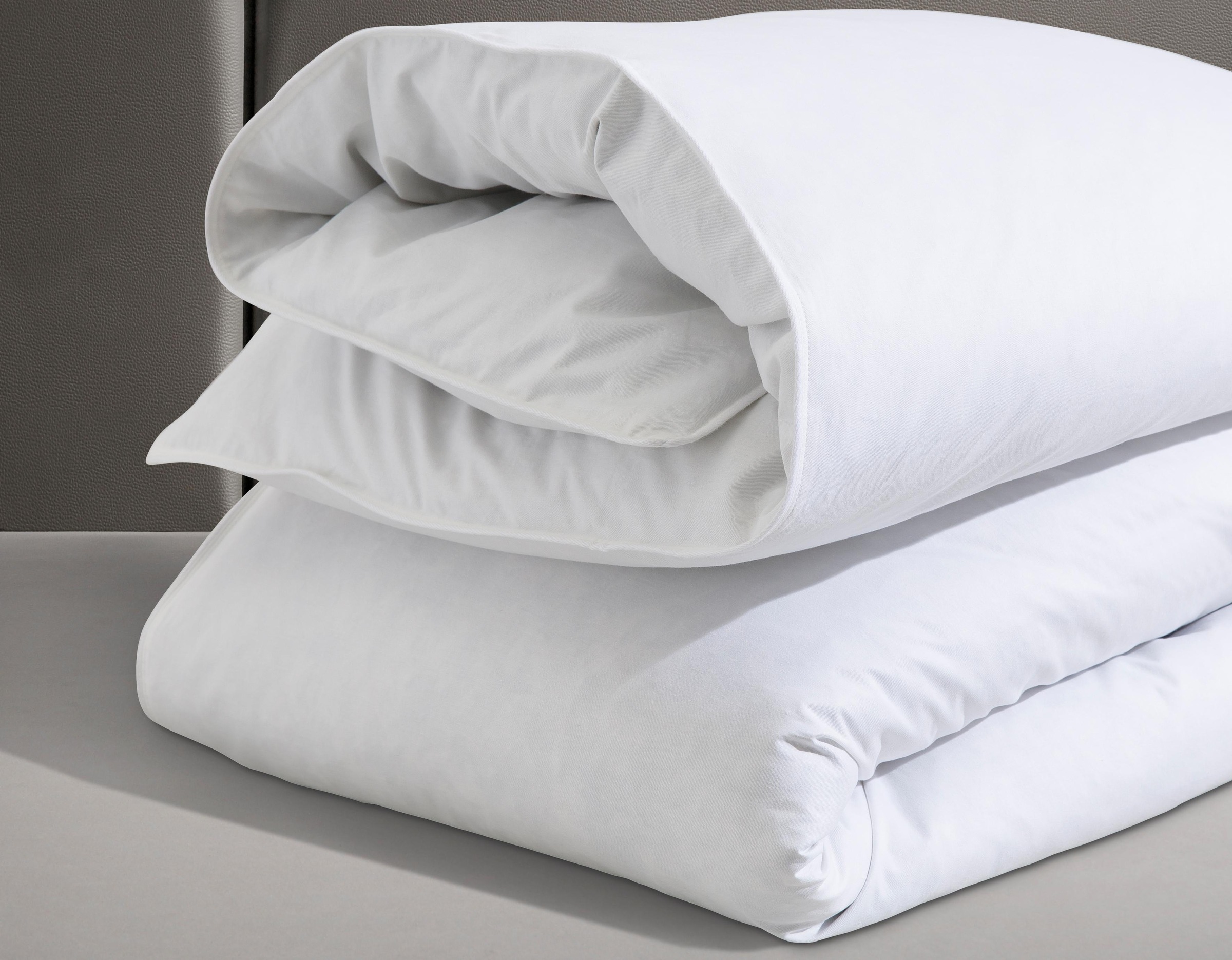 RIBECO Federbettdecke »Leon 100% Federn, Bettdecke 135x200 & weitere Grössen« extrawarm Füllung 100% Federn 1 Stk. tlg. Hergestellt in Deutschland