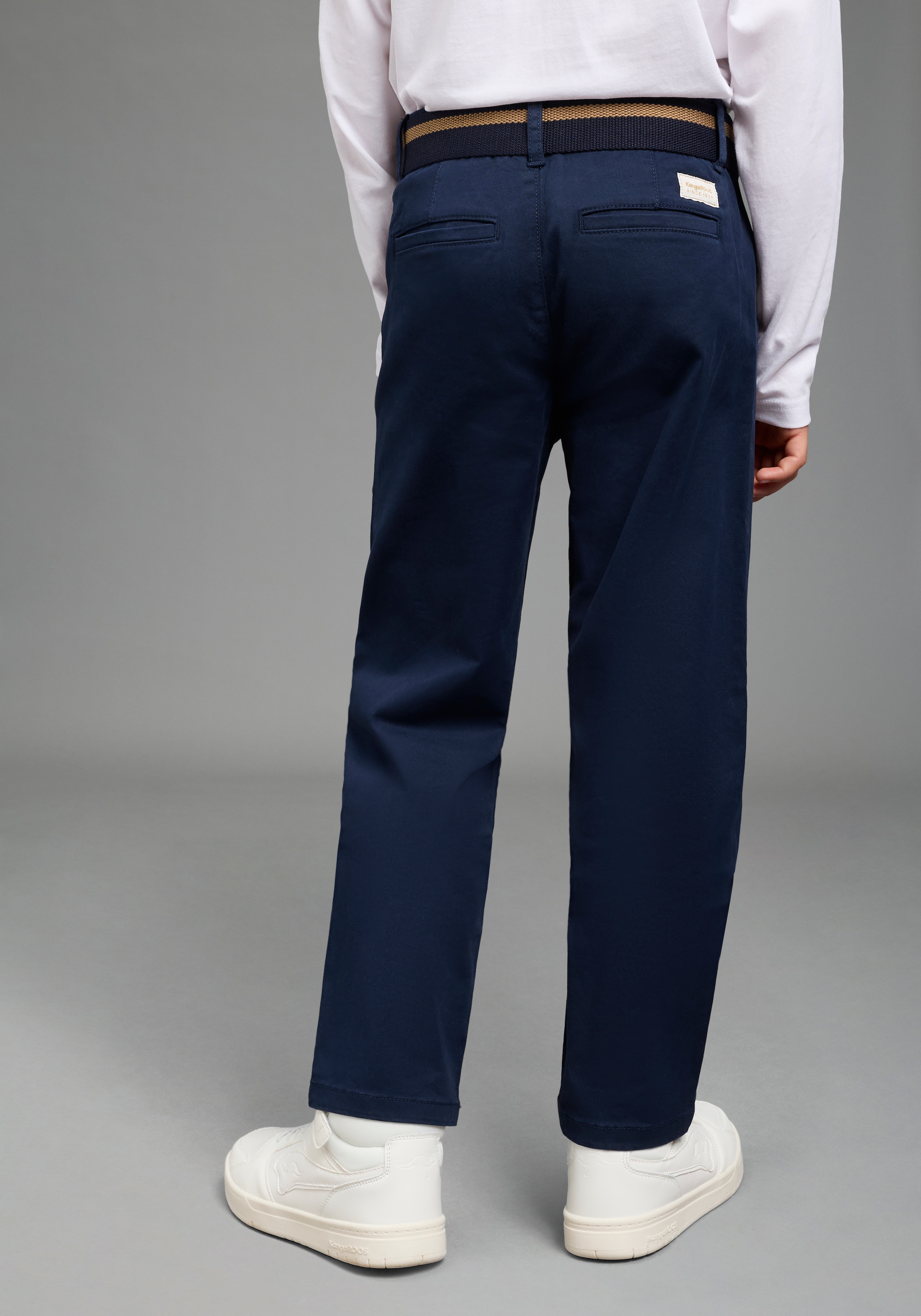 KangaROOS Chinos »Chinohose mit Gürtel«  coupe basique à la mode, jambe droite, taille élastique réglable