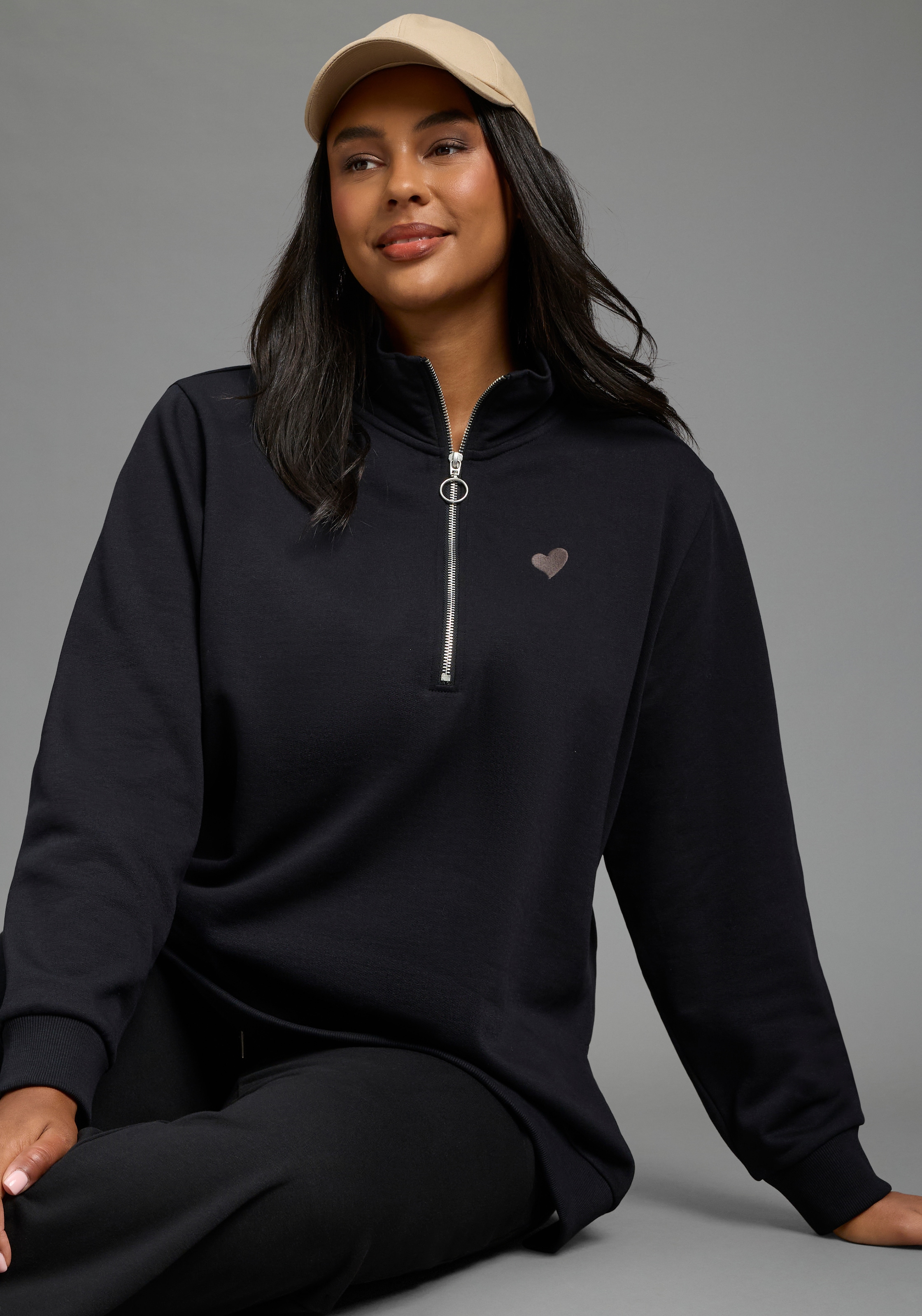 Image of Laura Scott CURVE Longsweatshirt "Grosse Grössen", mit Stehkragen, aus angerauter Sweatware, lässig geschnitten