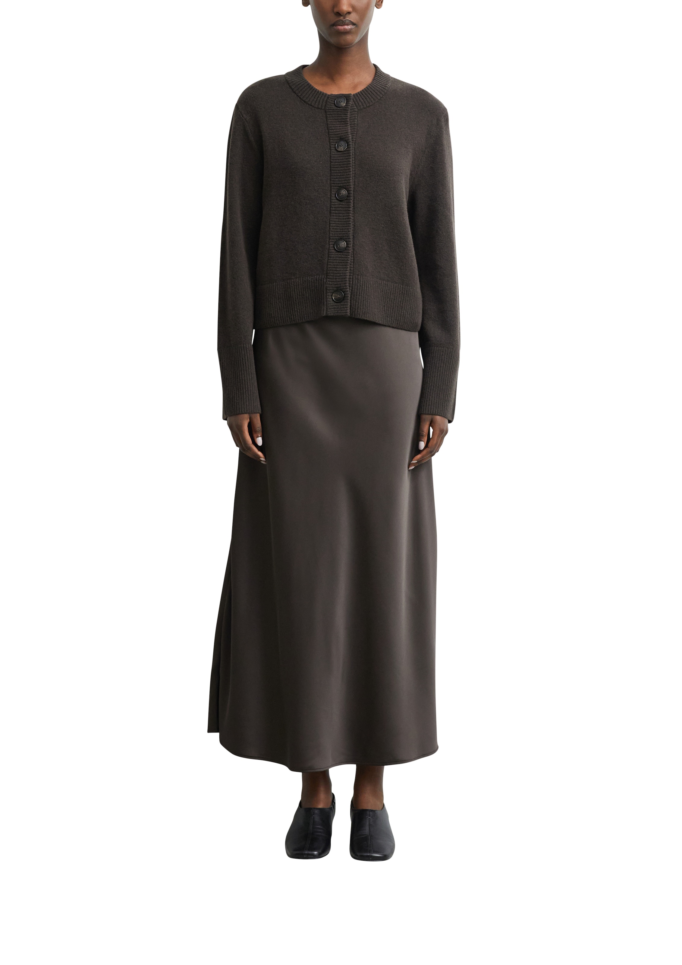 Comma Strickjacke mit Rundhals und Knopfleiste