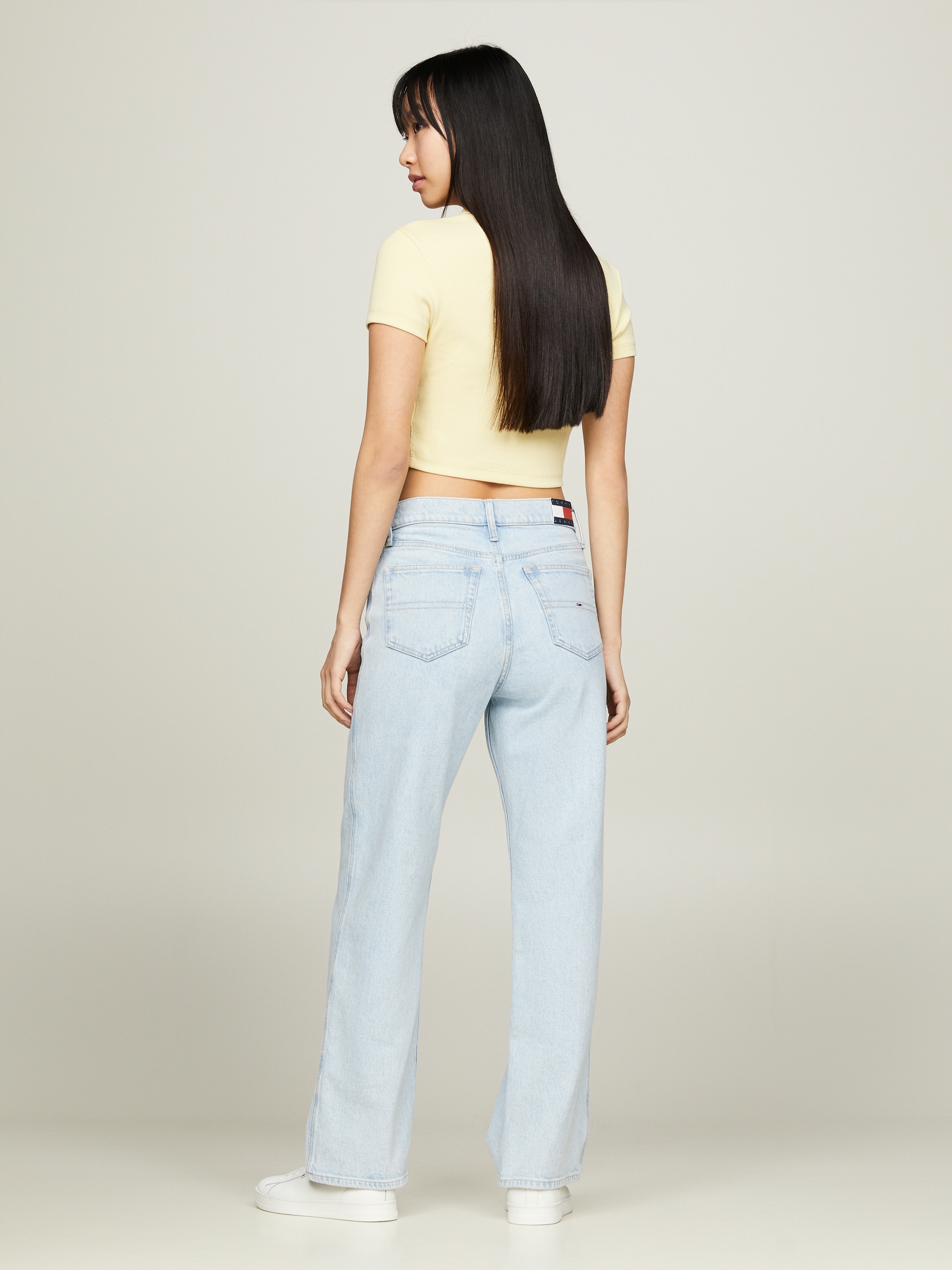 Tommy Jeans Weite Jeans »Betsy Mid Rise«, im Five Pocket Style