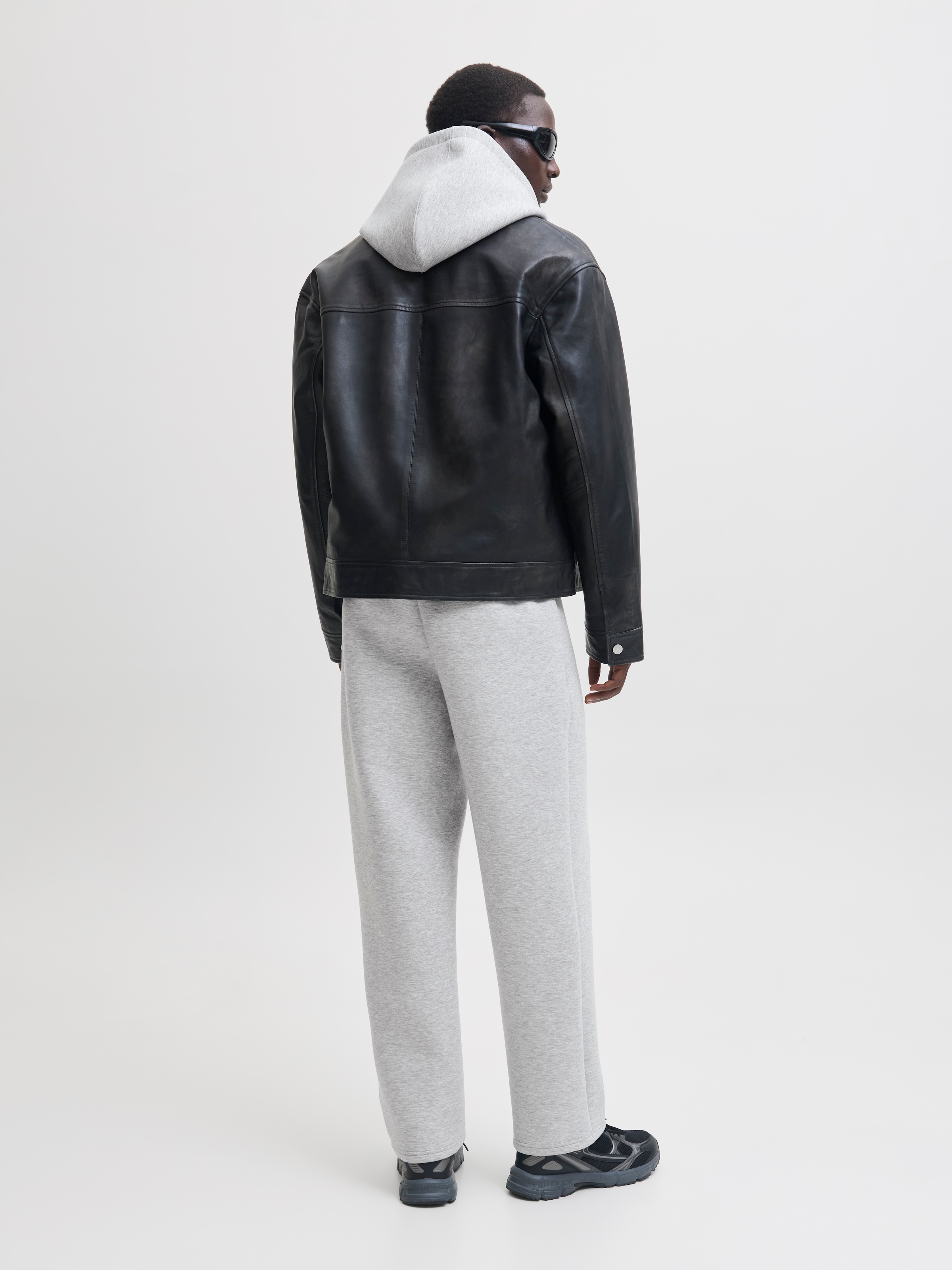 Jack & Jones Pantalon sweat »JPSTBILL LEGACY SCUBA UNC SWT PANTS NOOS«  mélange de matières, coupe ample