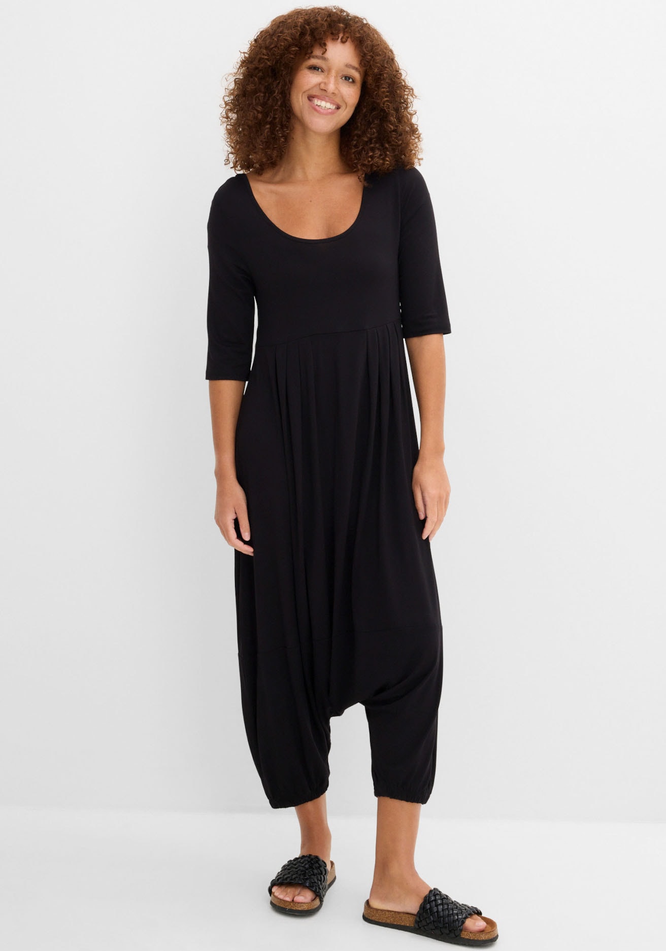 Image of bonprix Jumpsuit "Jumpsuit mit Haremshose aus nachhaltiger Viskose" für den Alltag, Oversize-Passform, 7/8-Länge