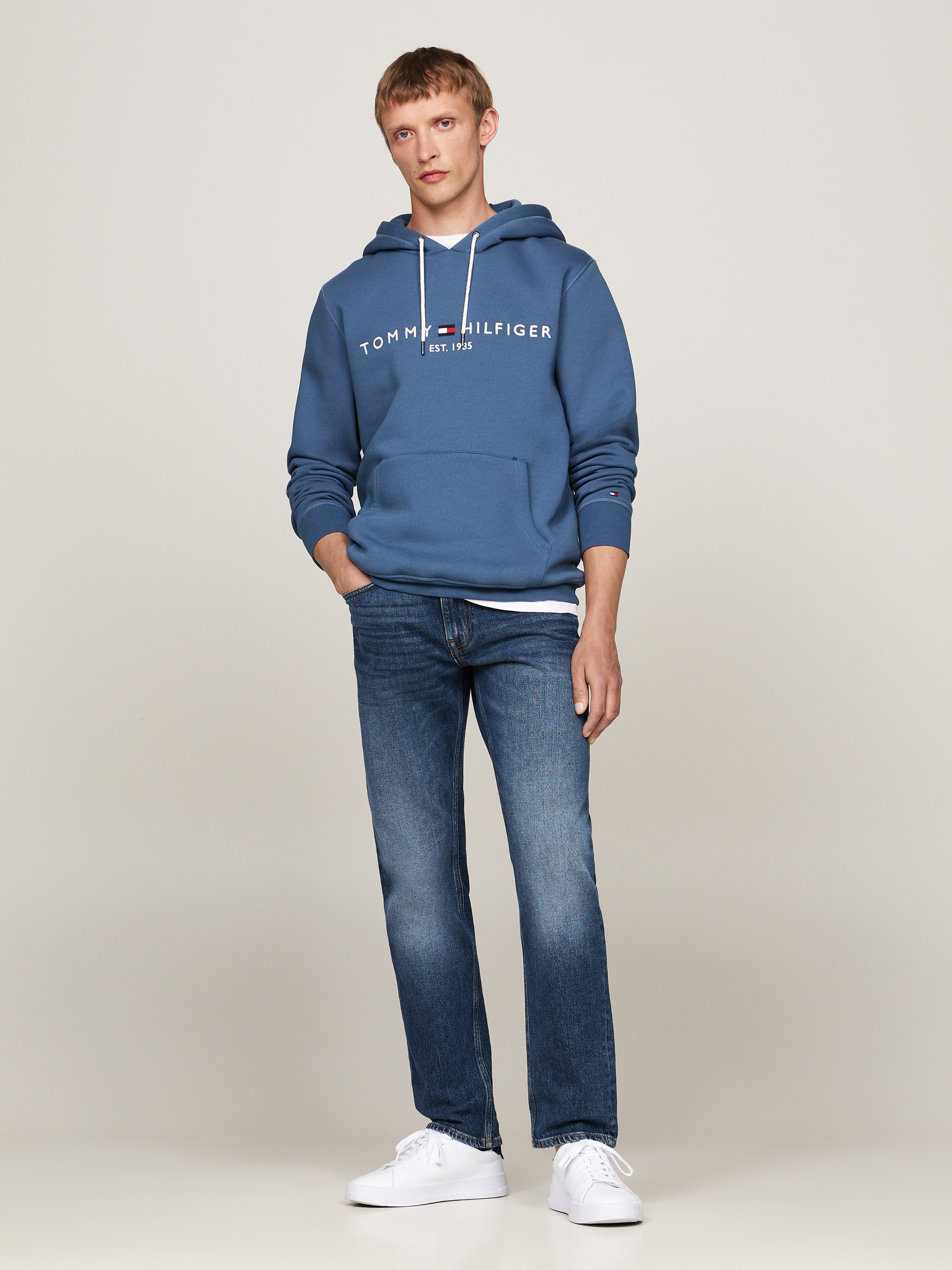 Tommy Hilfiger Kapuzensweatshirt »TOMMY LOGO HOODY«, mit Kapuze und Kängurutasche