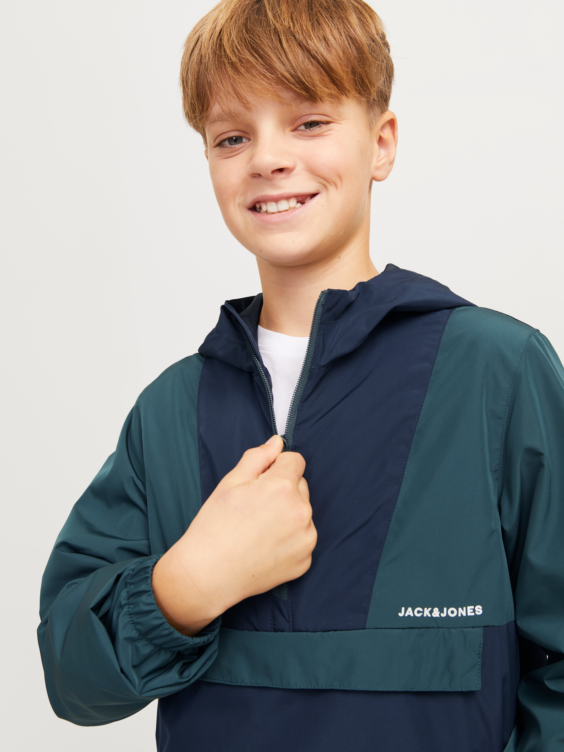 Jack & Jones Junior Windbreaker »JJWINDBREAKER PACKABLE ANORAK JNR«, mit Kapuze