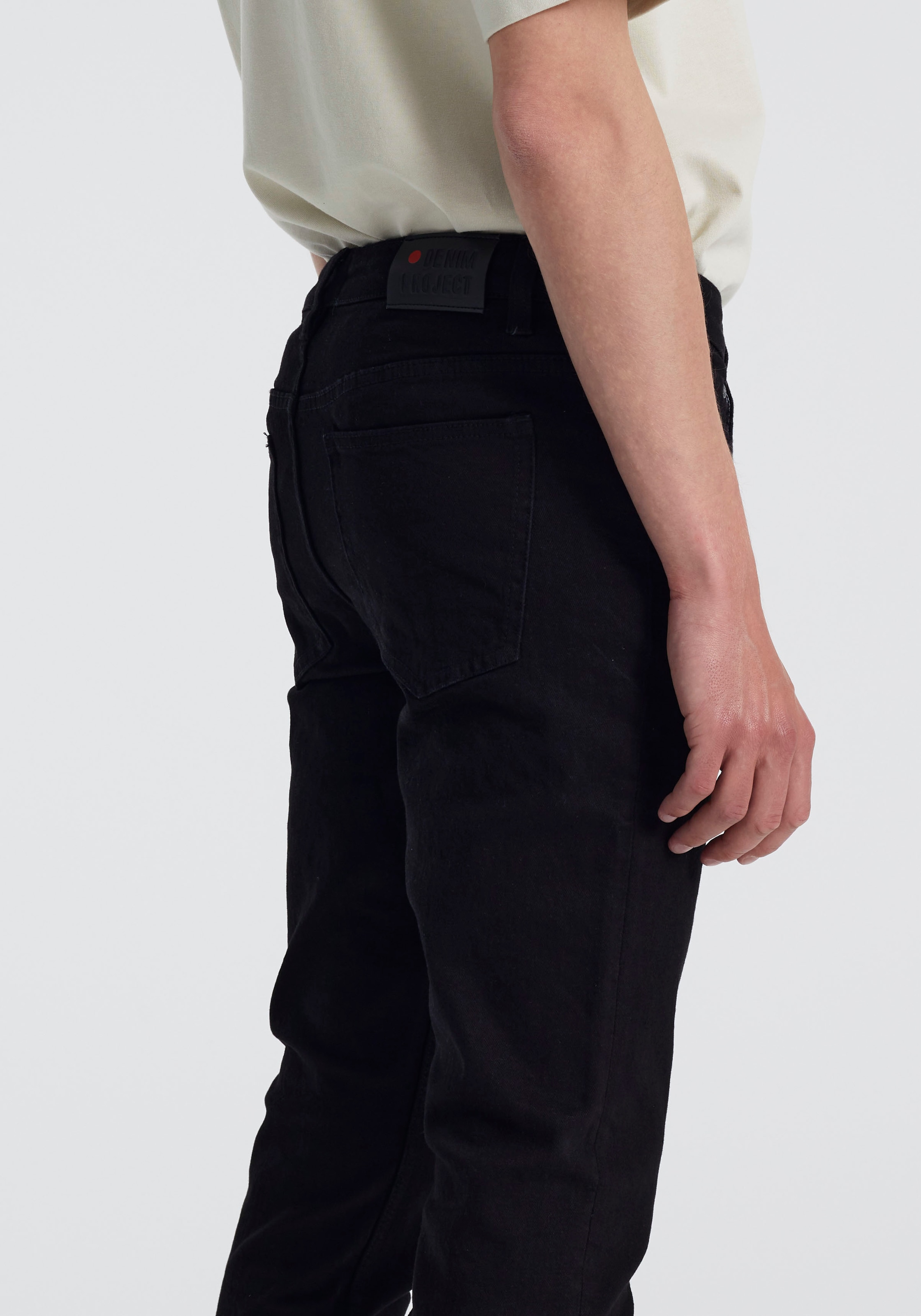 DENIM PROJECT Slim-fit-Jeans, mit Logo-Badge