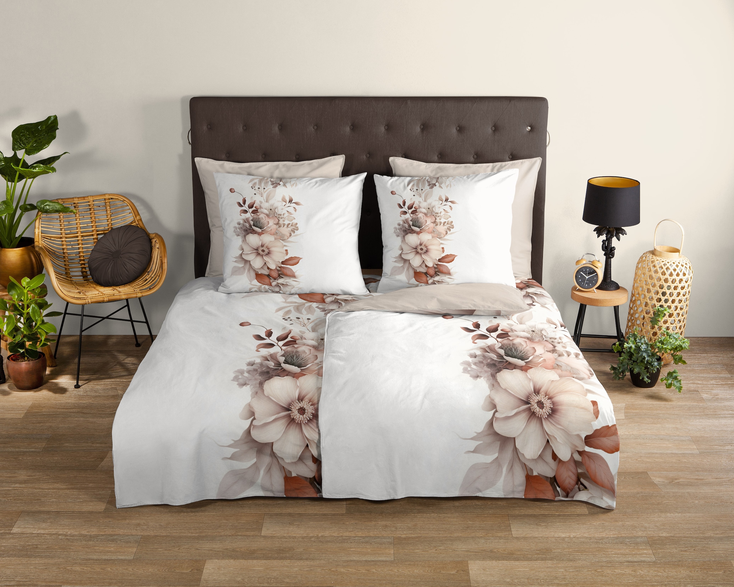 good morning Wendebettwäsche »Vester«, 100% Baumwolle, Renforcé, Reissverschluss, Wendeoptik, Blumen, cream