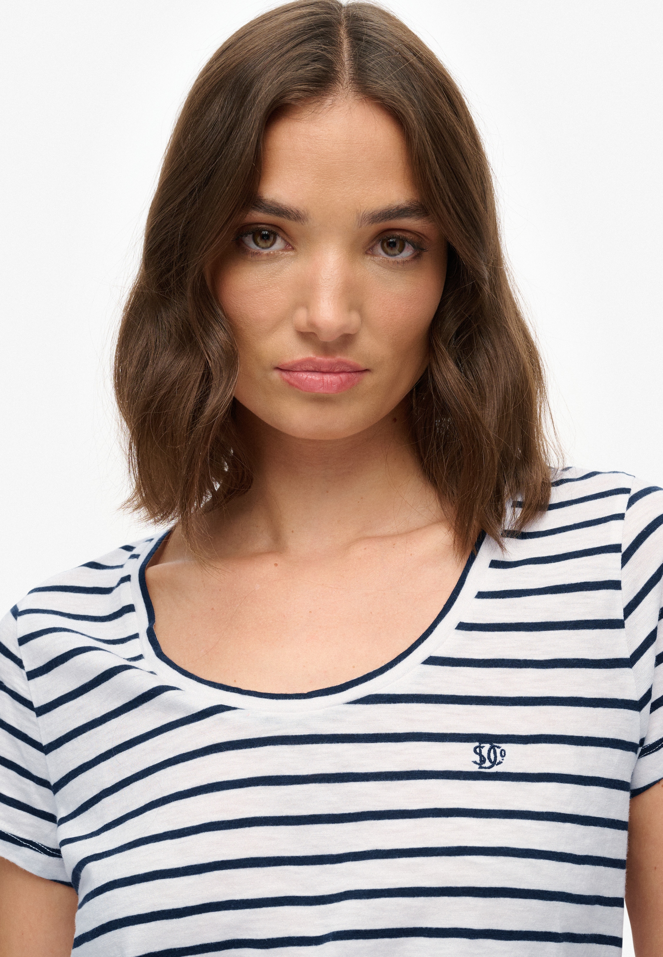 Superdry T-shirt »STUDIOS SCOOP NECK TEE«