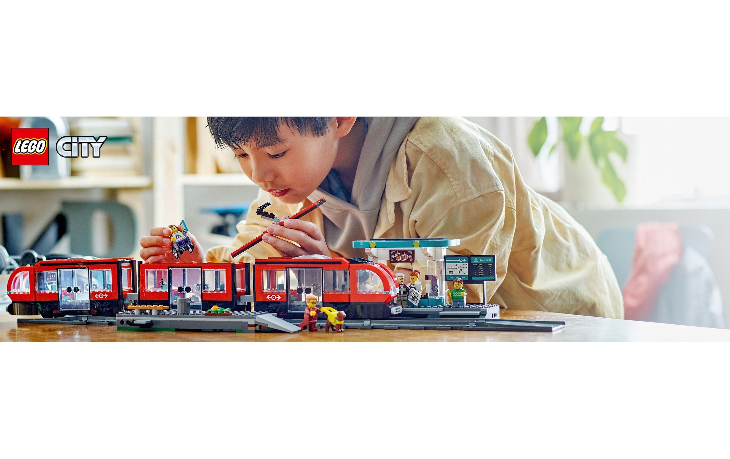 LEGO® Konstruktionsspielsteine »City Strassenbahn mit Haltestelle 60423«, (811 St.)