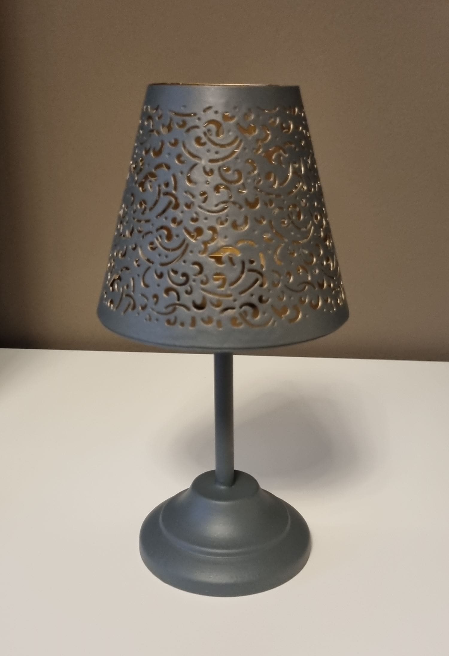 Ambiente Haus Porte-bougies à chauffe-plat »Teeliicht-Lampe in Grau - (H) 24 cm«