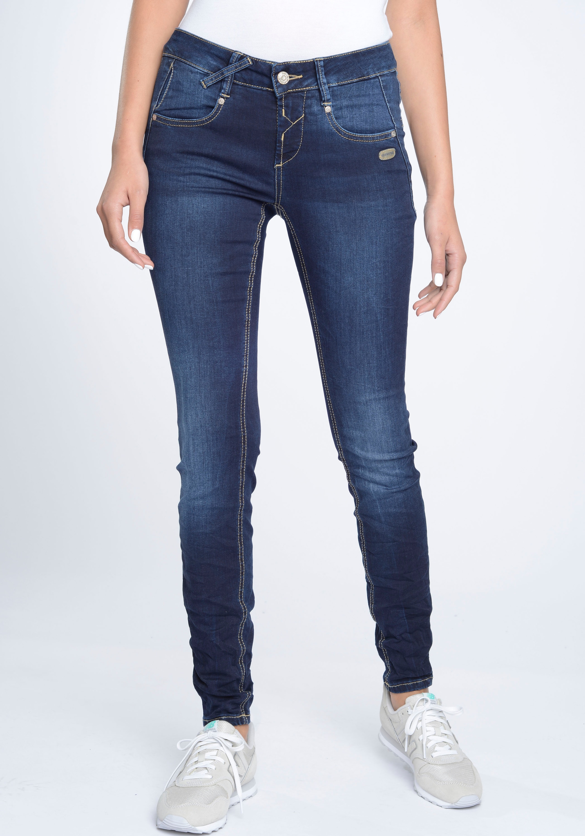 Skinny-fit-Jeans »94Nele«, mit gekreuzten Gürtelschlaufen links vorne