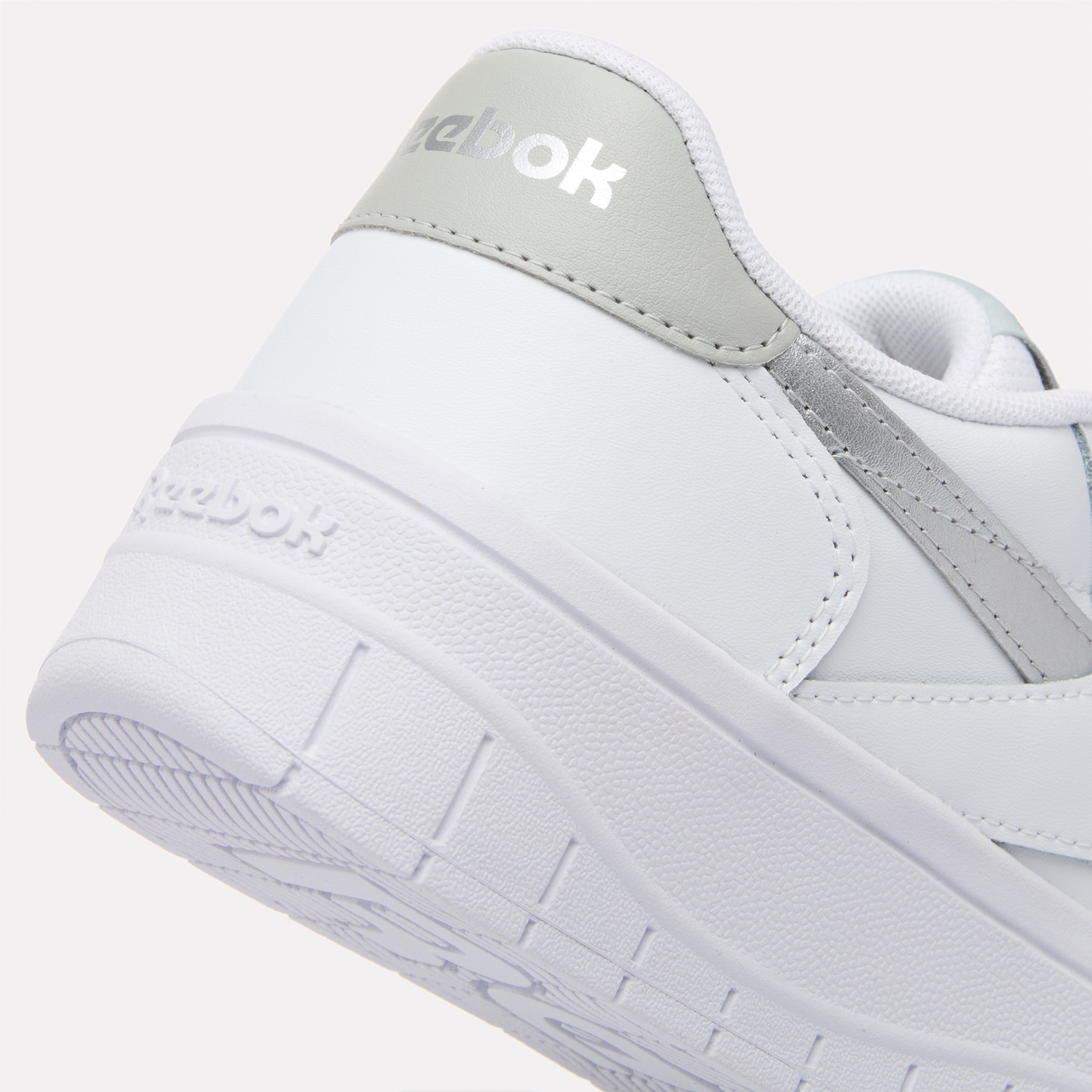 Reebok Classic Sneakers »REEBOK COURT ADVANCE SURGE«