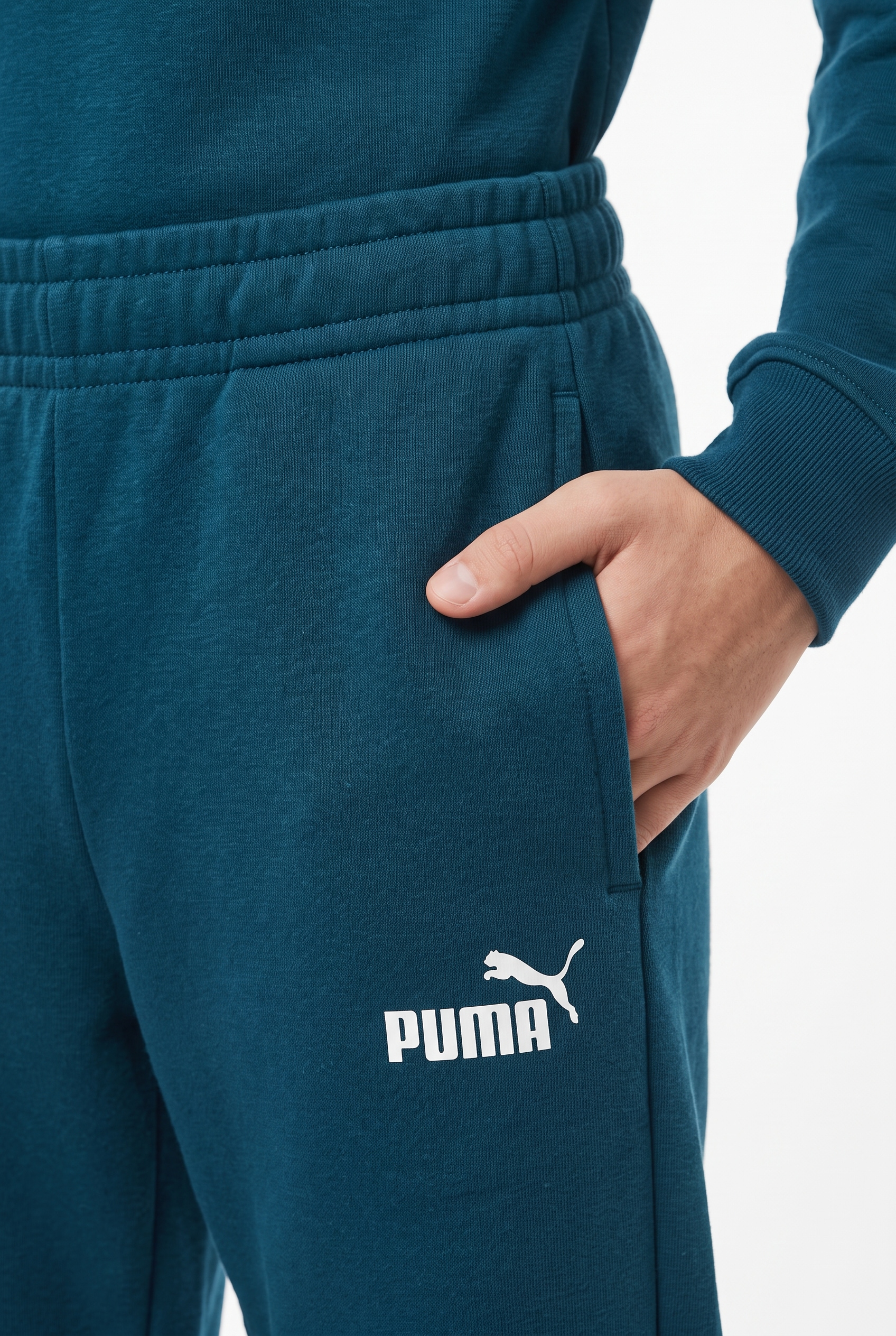 PUMA Combinaison d'entraînement »ESS NO1 LOGO CREW SWEAT SUIT  FL B« 2 deux pièces, coupe décontractée, sans capuche