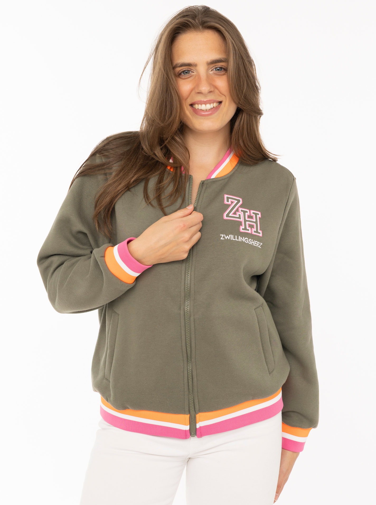 Image of Zwillingsherz Sweatjacke ""Zwillingsherz"" durchgehender Zipper, Logo auf der Schulter, gestreifte Bündchen