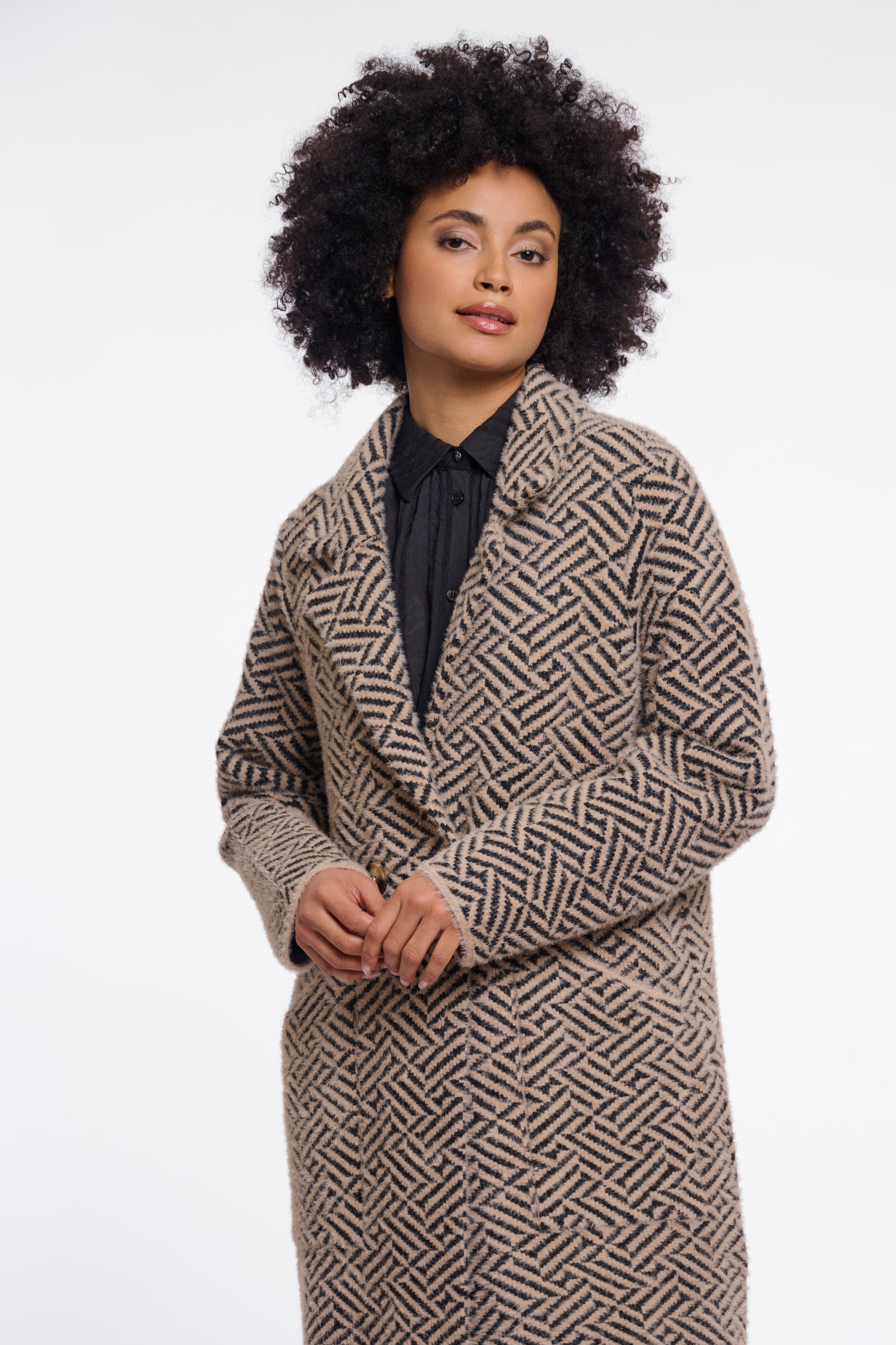 Rino & Pelle Longstrickjacke mit Reverskragen und feinem Muster