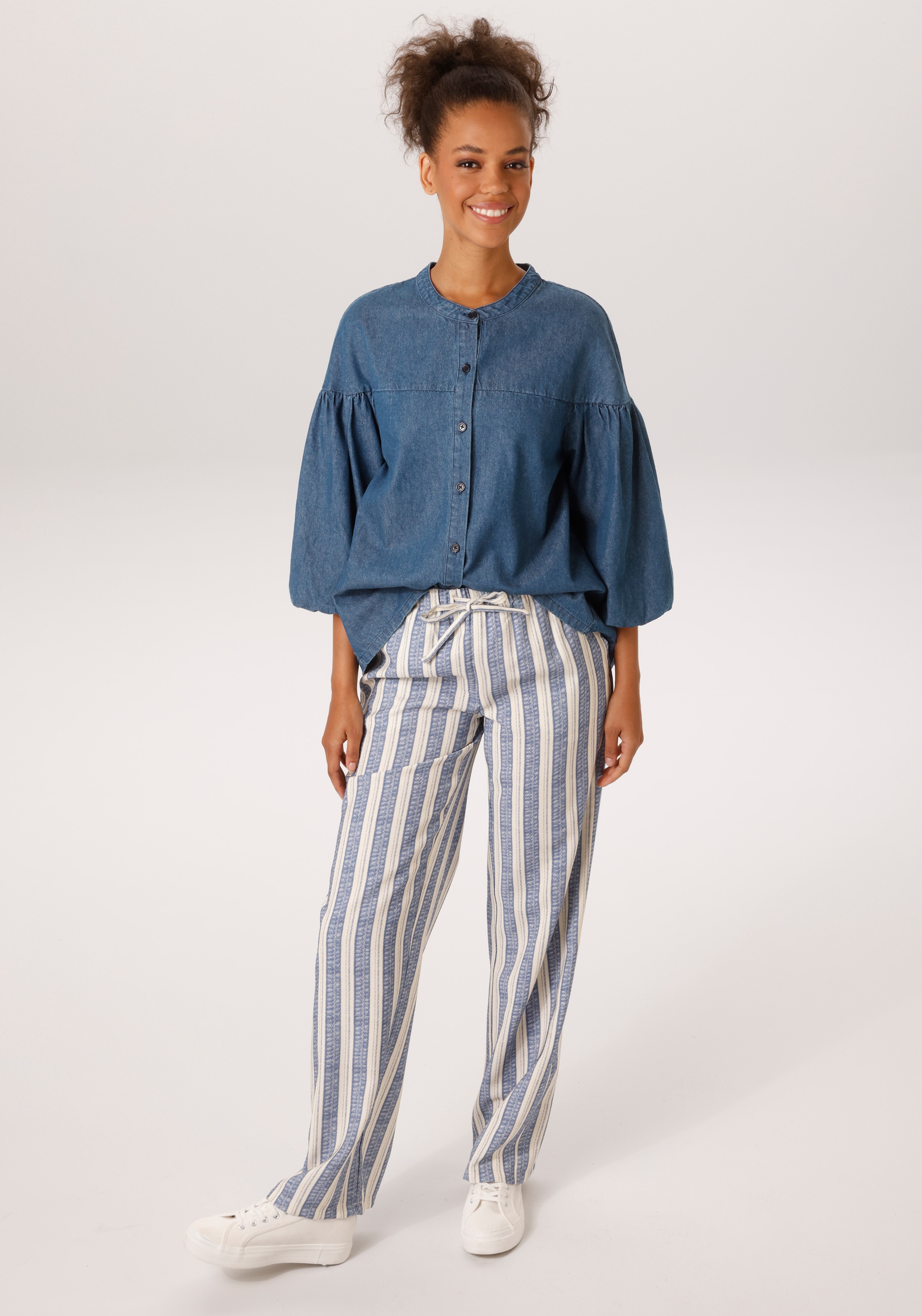 Aniston CASUAL Jeansbluse mit 3/4-langen Arm in weiter, topmodischer Form - NEUE KOLLEKTION