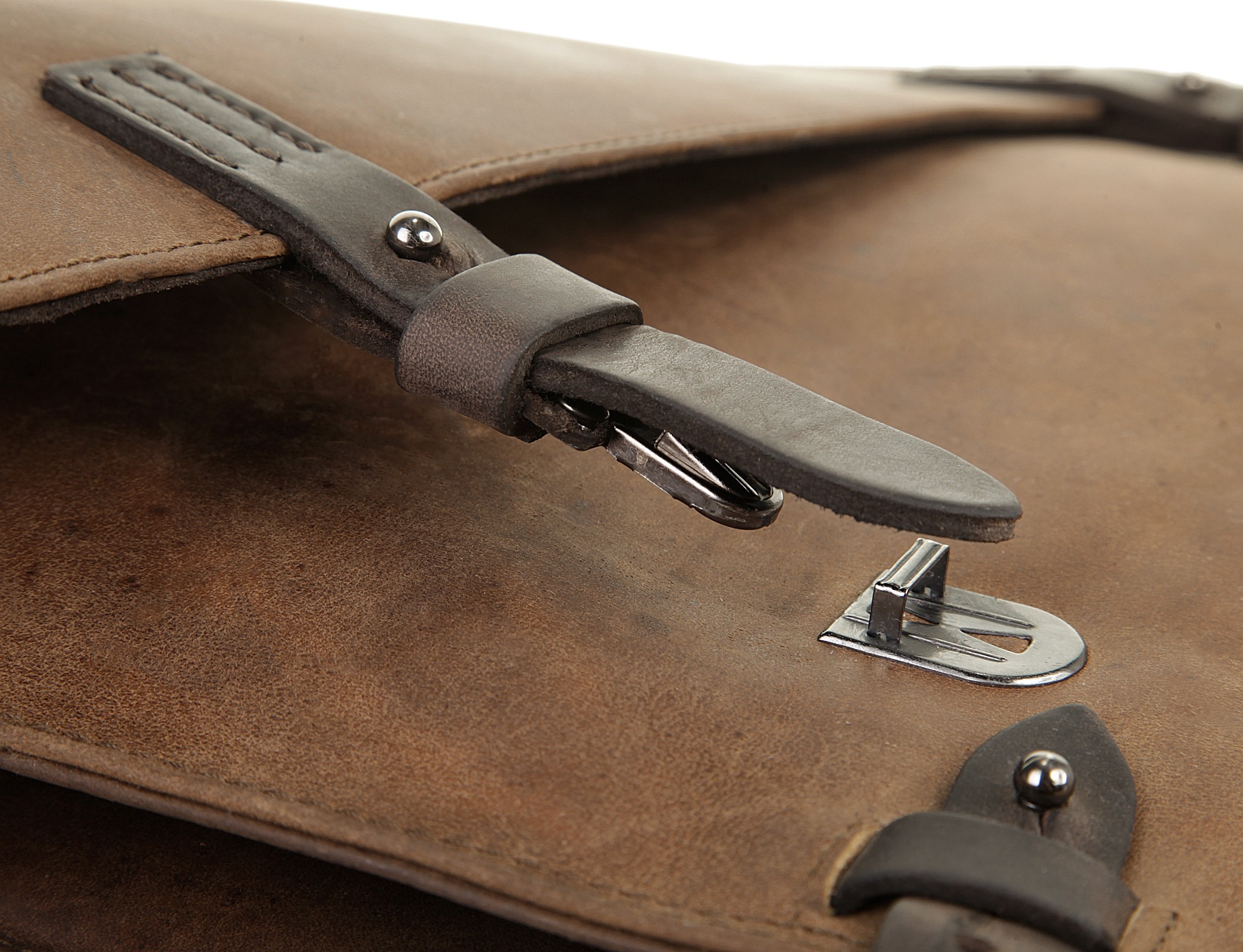 Harold's Messenger Bag »LEADO«, echt Leder