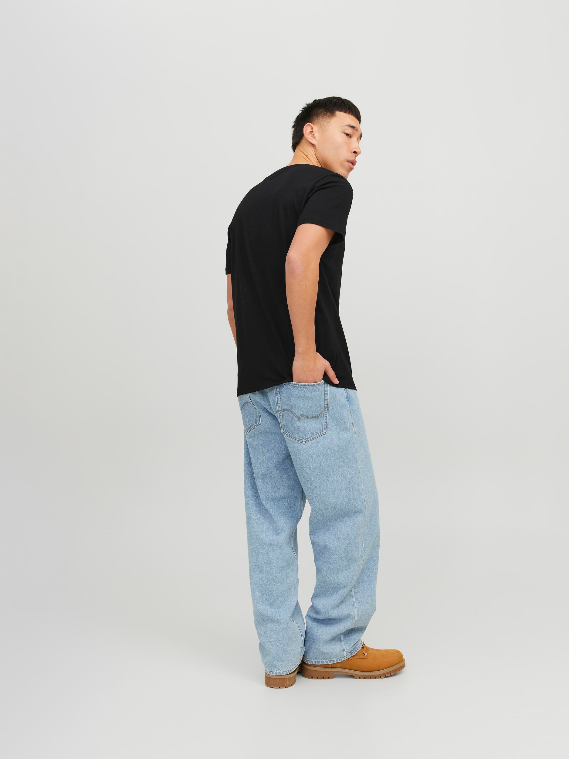 Jack & Jones Rundhalsshirt »JJECORP mit Logo-Print und klassischem Rundhals«, mit Rundhalsausschnitt