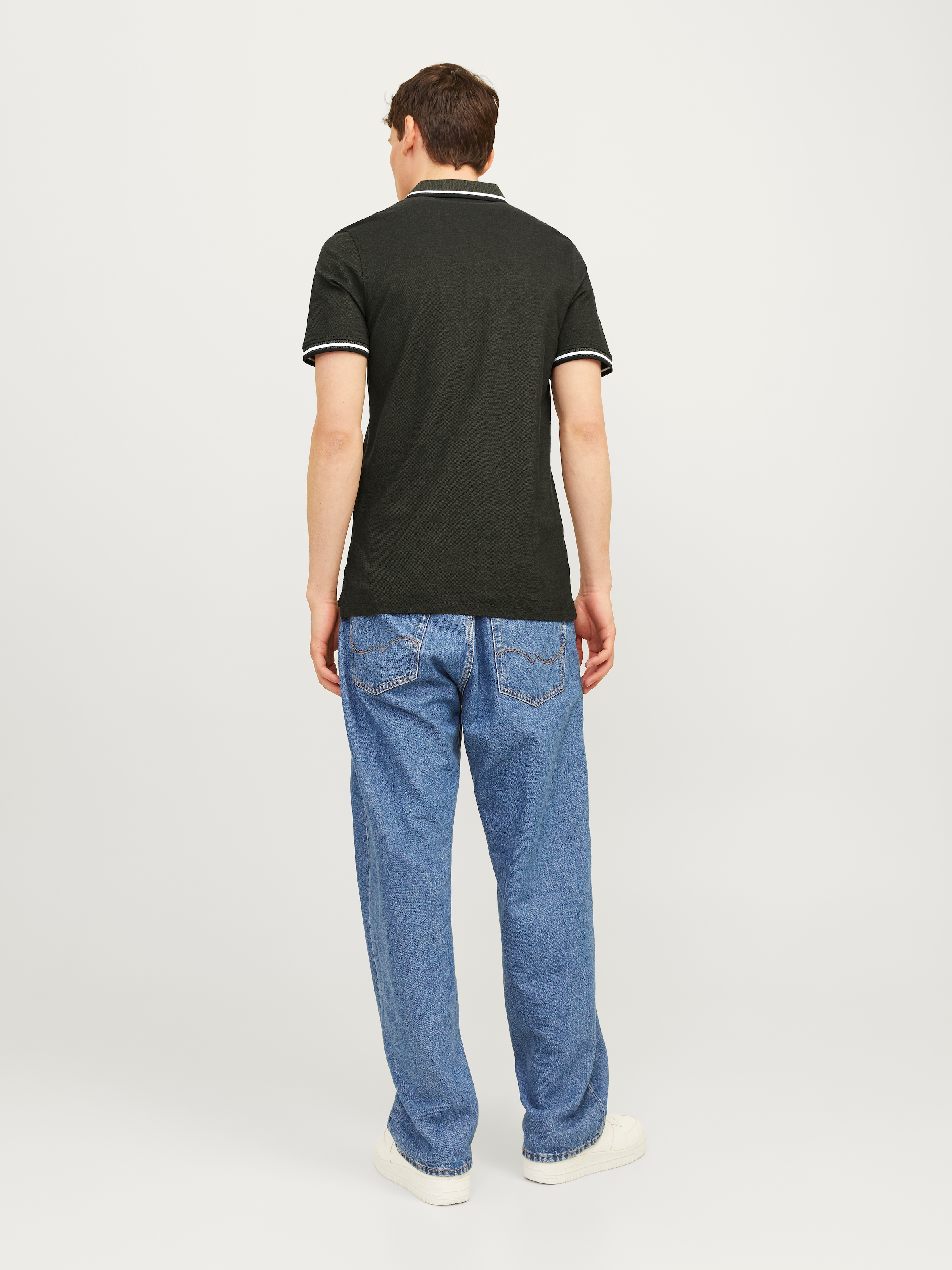 Jack & Jones Polo »JJEPAULOS im Doppelpack mit Logostickerei und Komfort« Packung, 2er-Pack, 2 cuis unifarben mit Farbeinsatz, modisch, schmal, Baumwolle, Polokragen